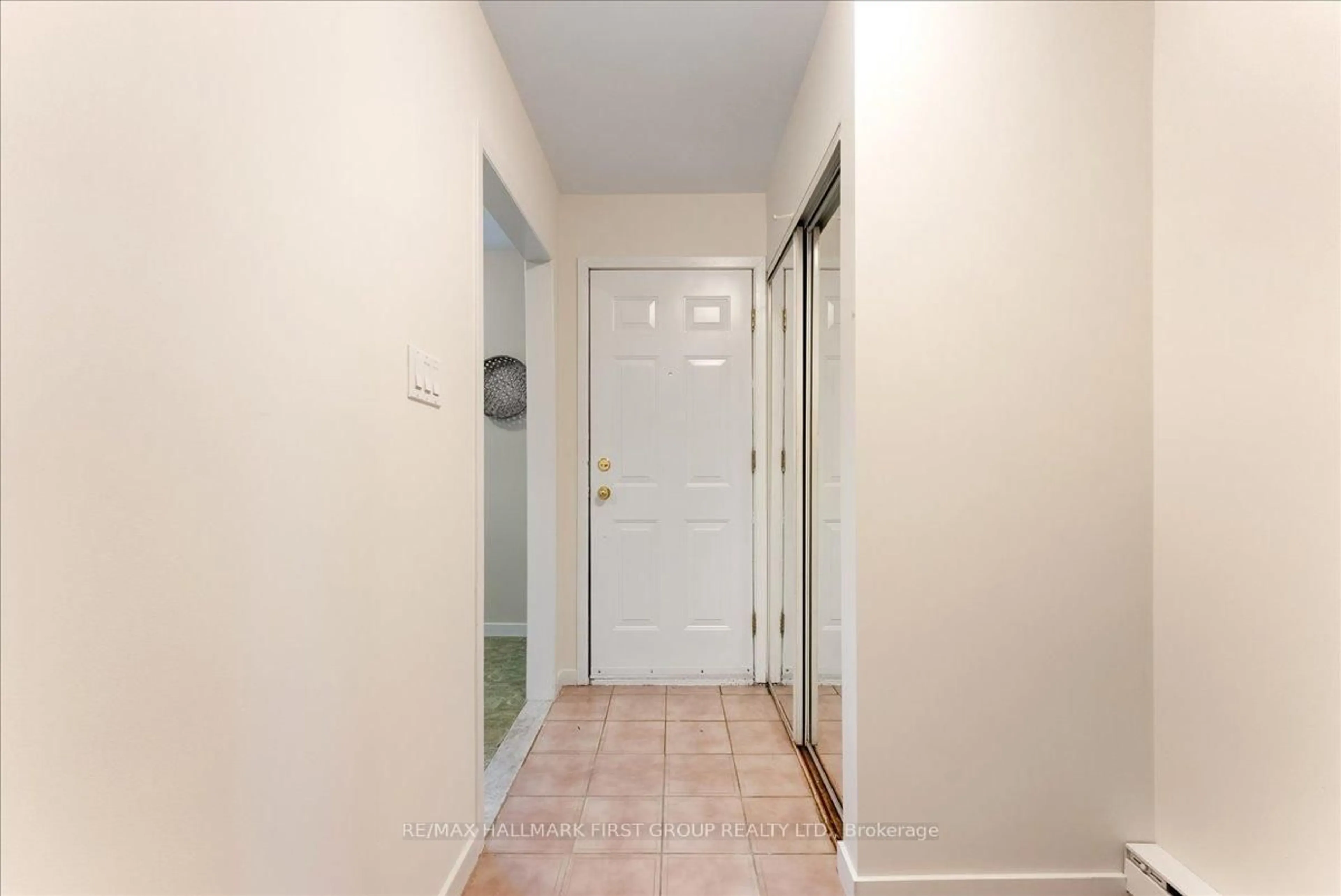 Indoor entryway for 275 Manse Rd #56, Toronto Ontario M1E 4X8