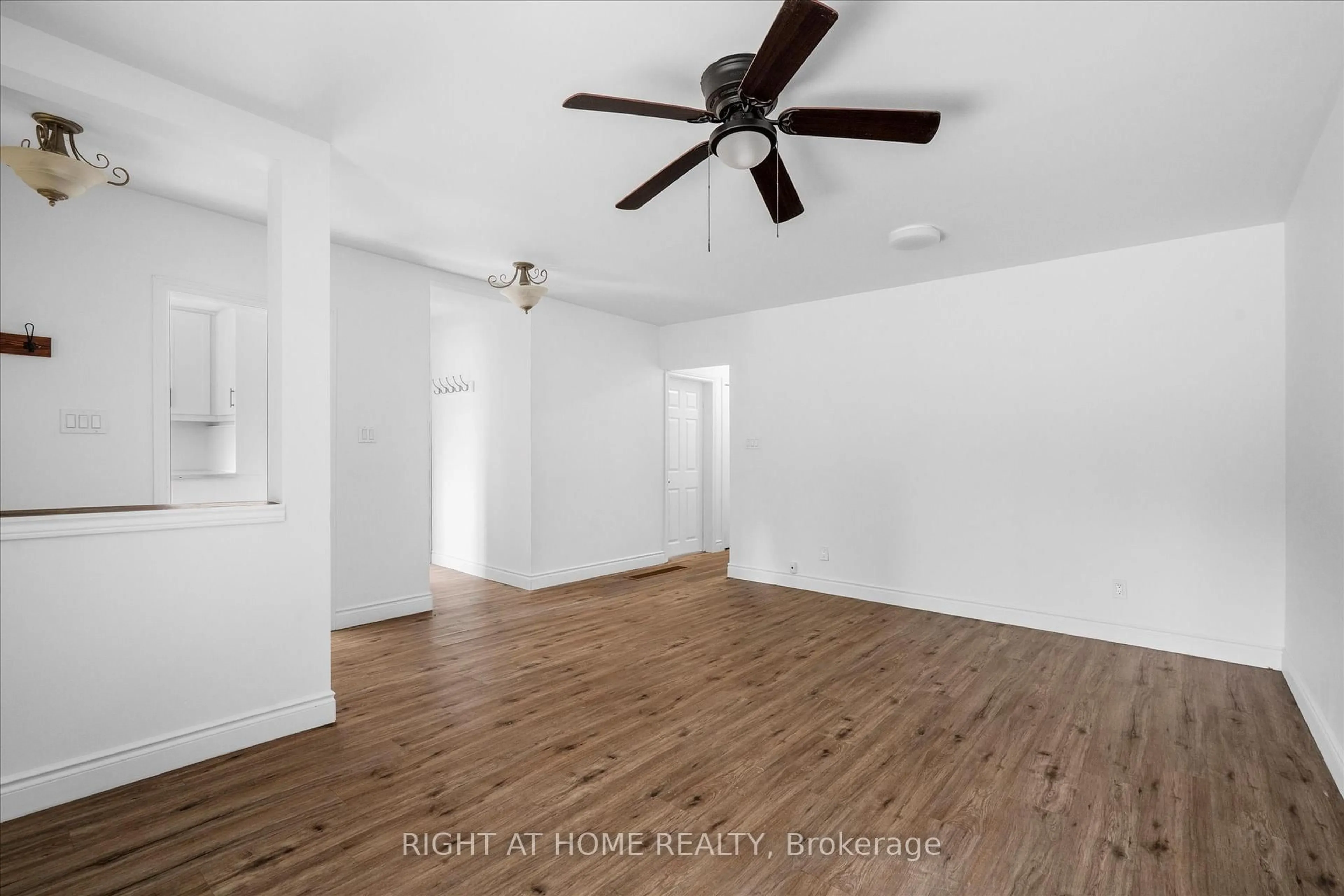 A pic of a room for 7 Tulloch Dr, Ajax Ontario L1S 2S3