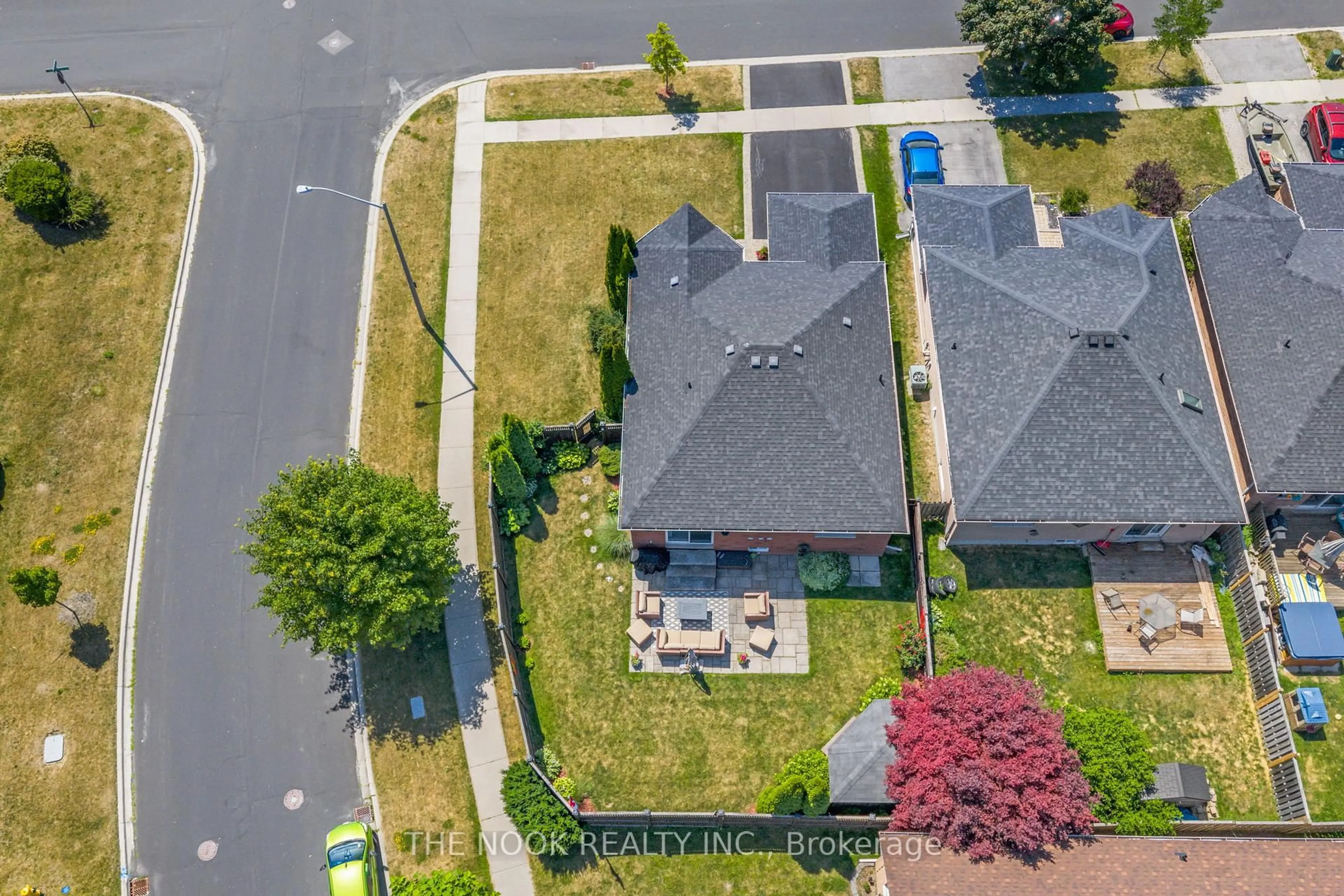 A pic from outside/outdoor area/front of a property/back of a property/a pic from drone, water/lake/river/ocean view for 1 William Jose Crt, Clarington Ontario L1B 1N7