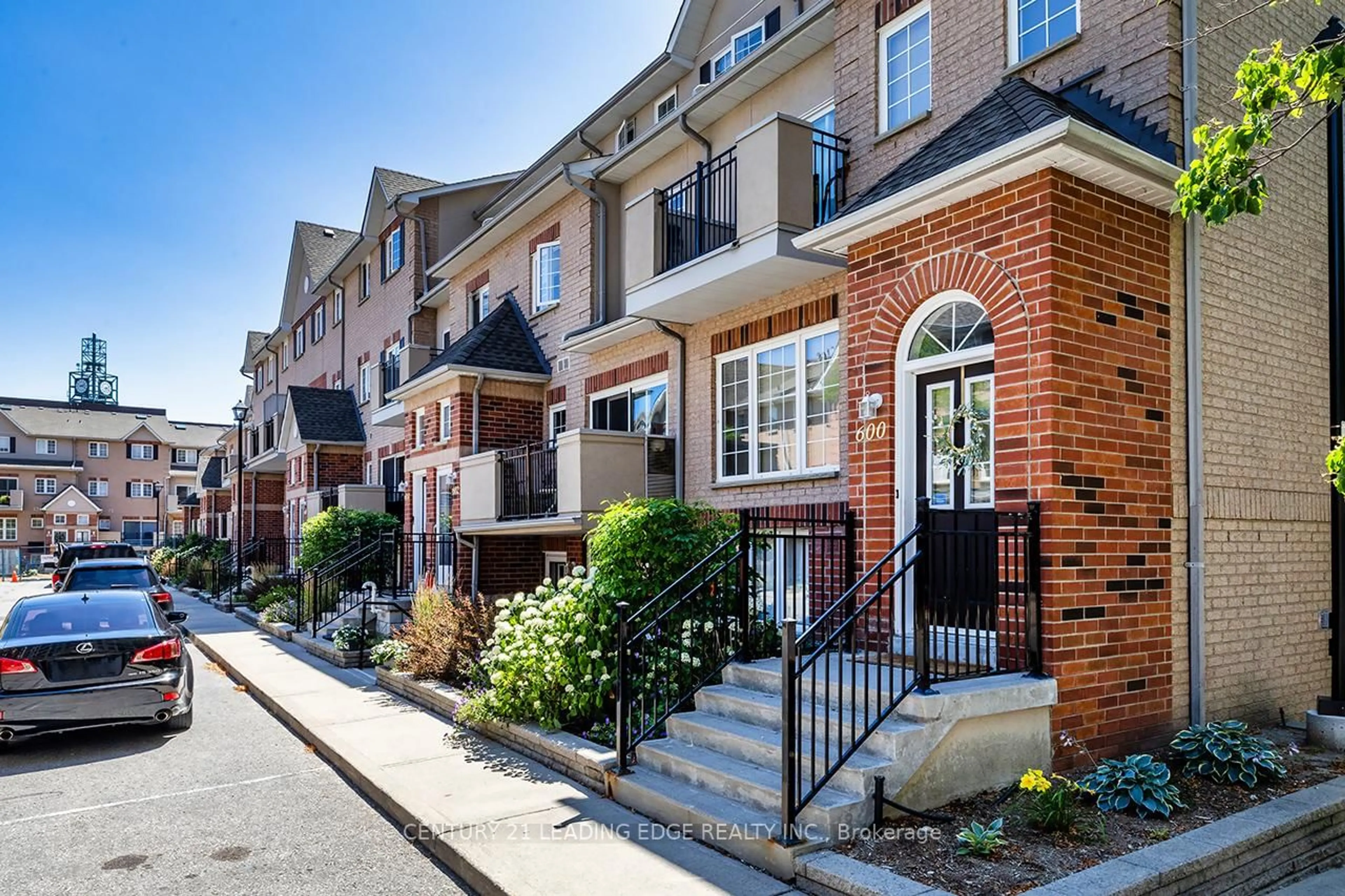Home with brick exterior material, street for 1400 The Esplanade Dr #621, Pickering Ontario L1V 6V2