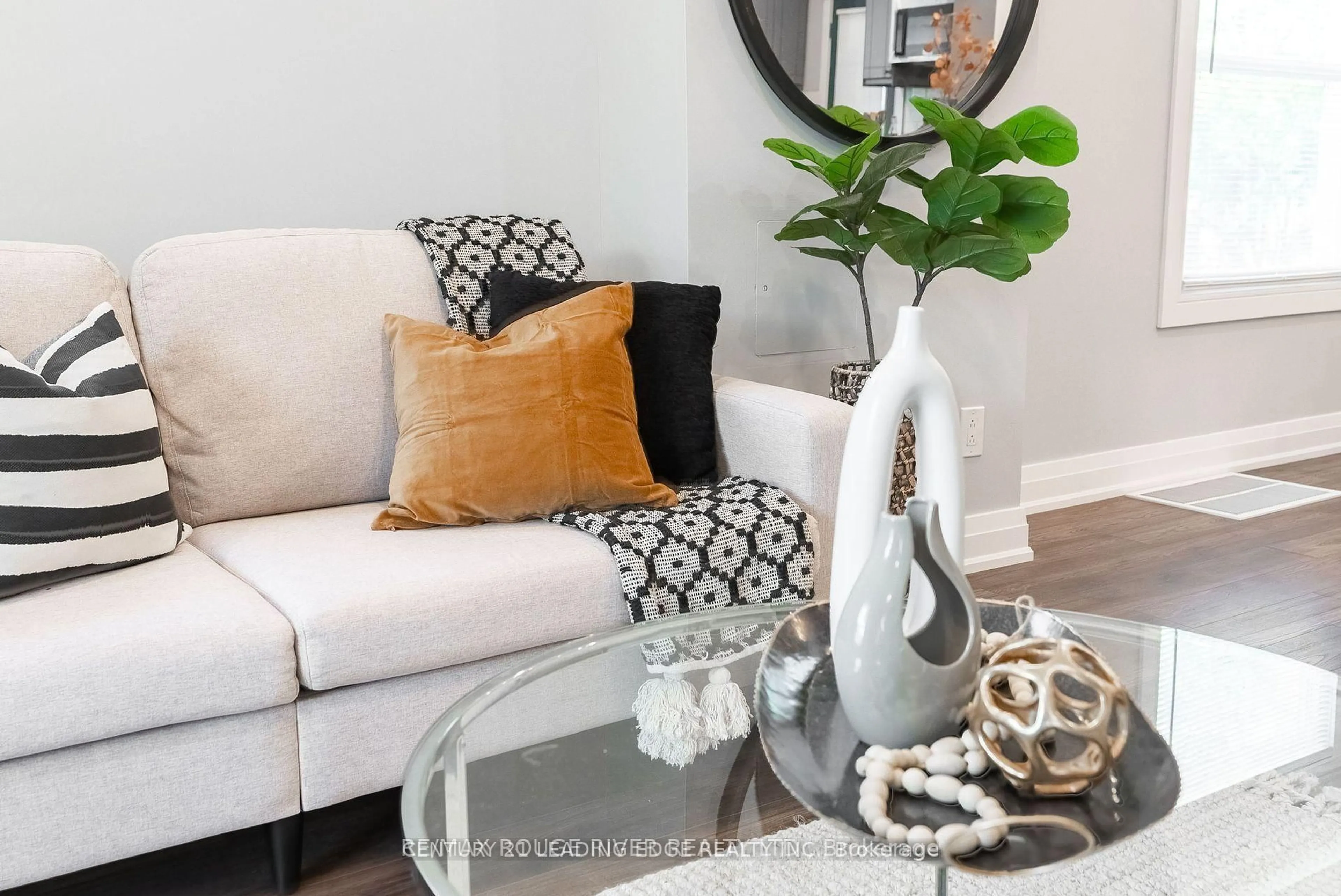 Living room with furniture, unknown for 127 Ritson Rd, Oshawa Ontario L1H 5H4