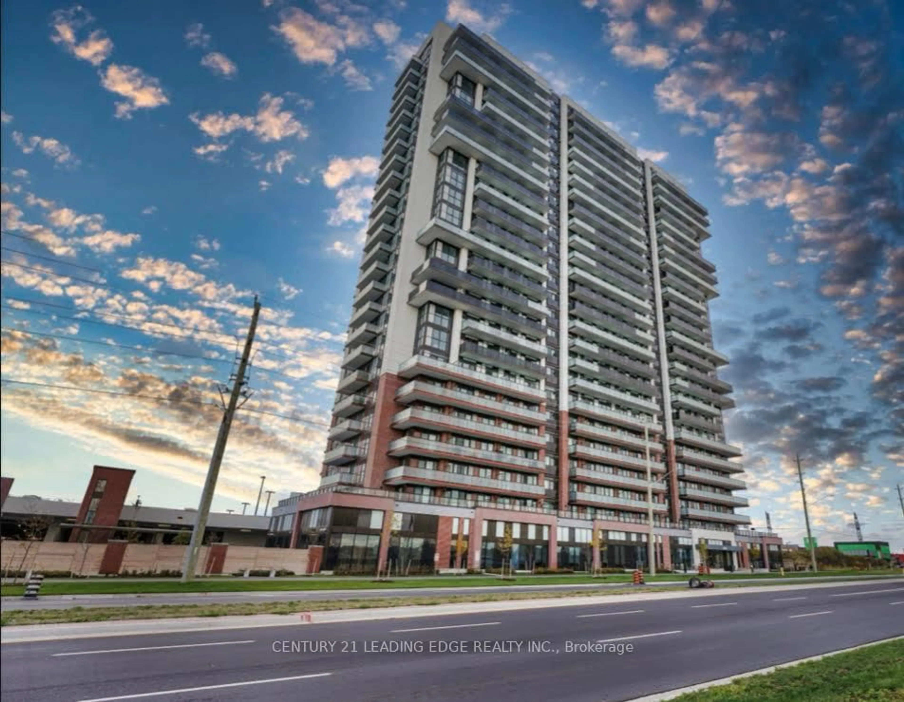 A pic from outside/outdoor area/front of a property/back of a property/a pic from drone, building for 2550 Simcoe St #2112, Oshawa Ontario L1L 0R5
