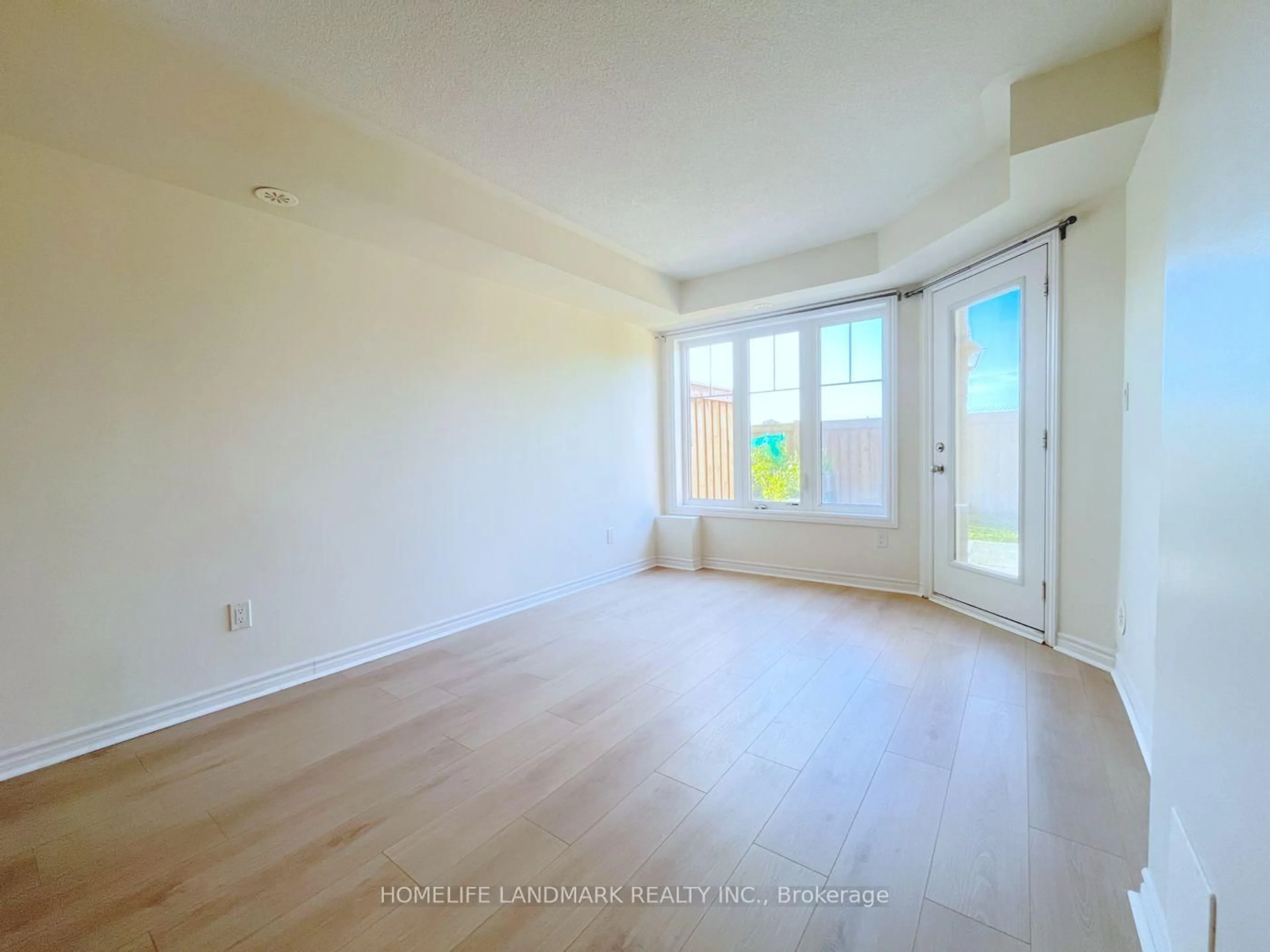 A pic of a room for 13 Eaton Park Lane #17, Toronto Ontario M1W 0A5