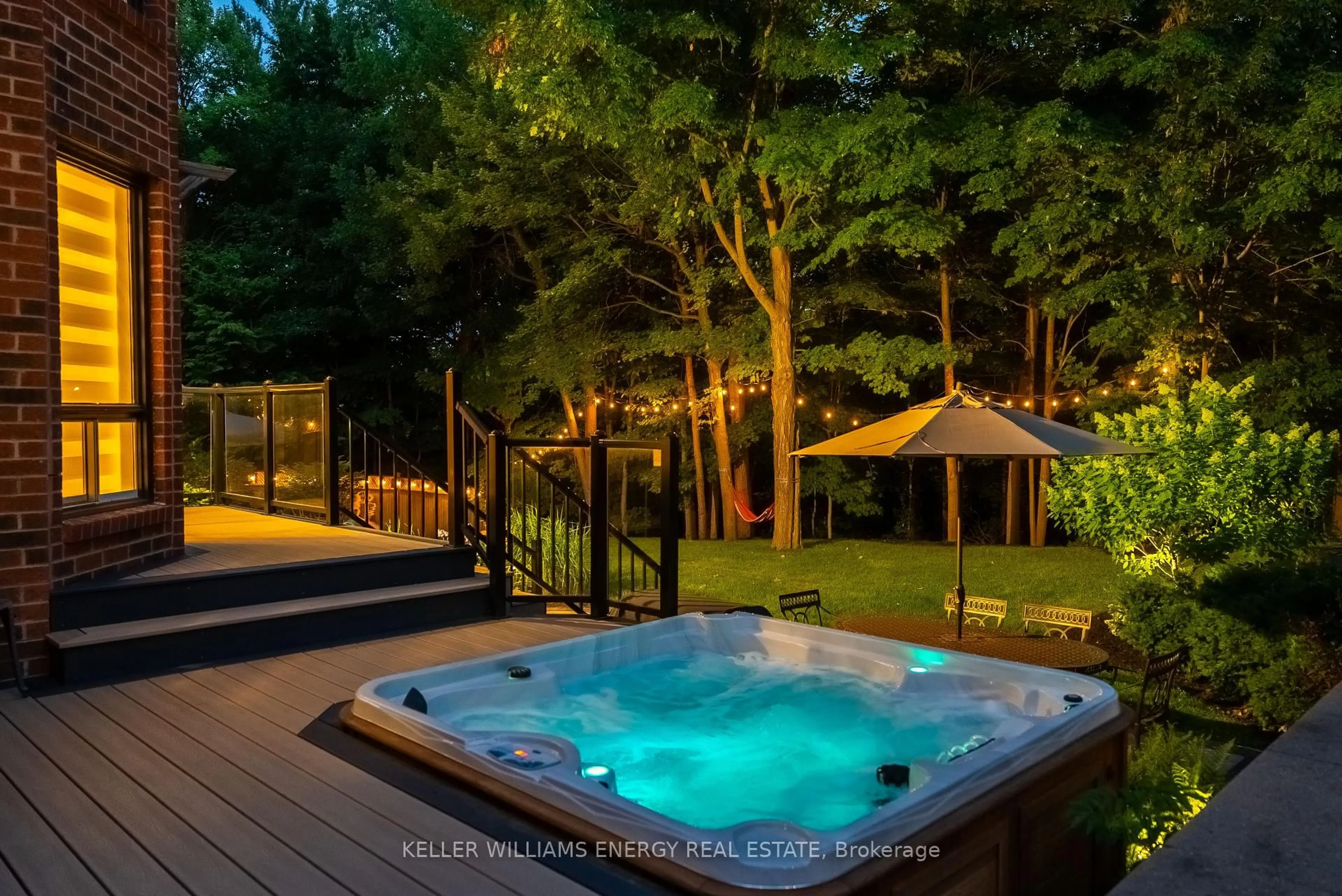 Patio, unknown for 807 Regal Cres, Pickering Ontario L1X 2P7