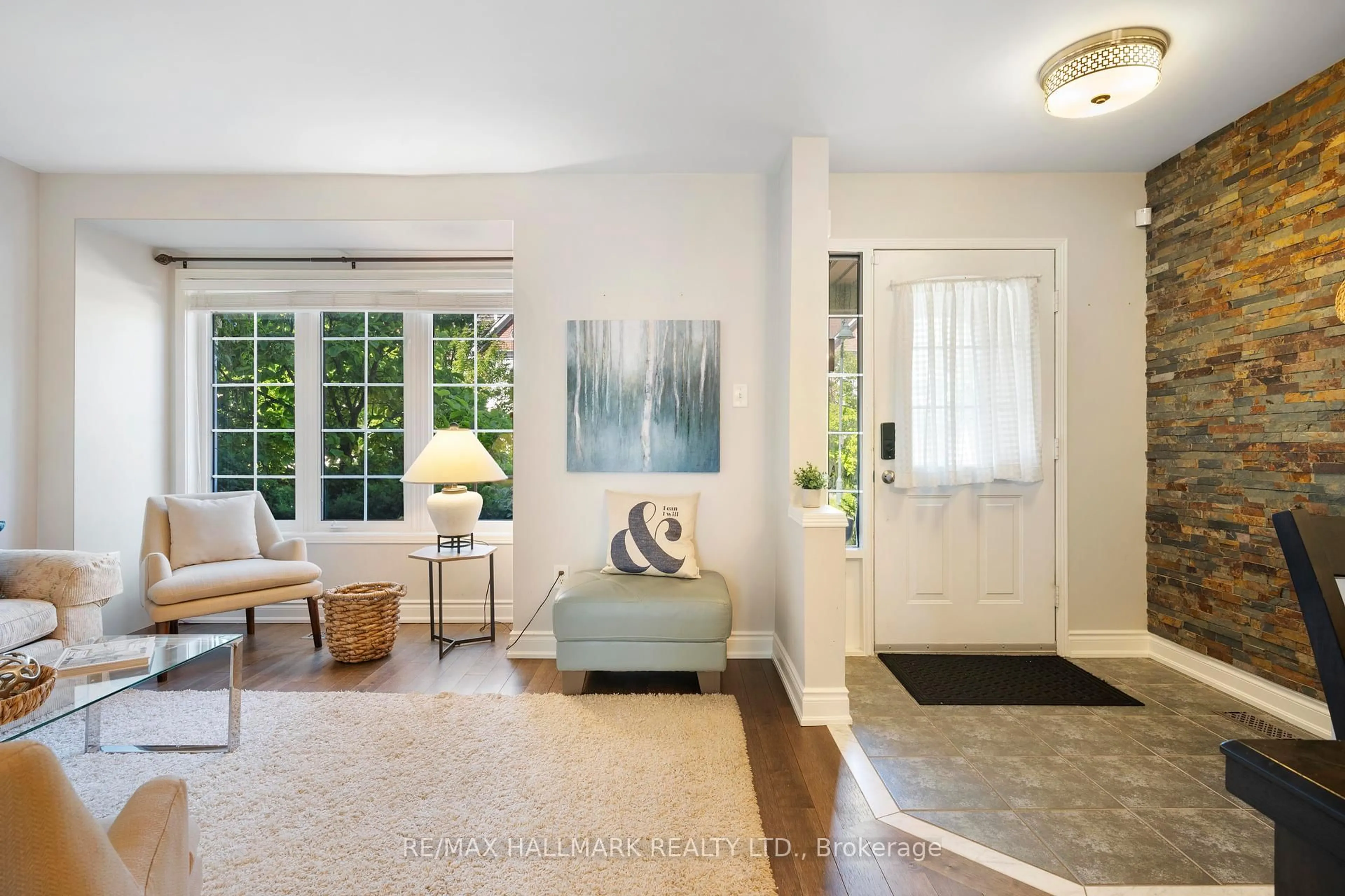 Indoor entryway for 104 Warwick Ave, Ajax Ontario L1Z 1L5