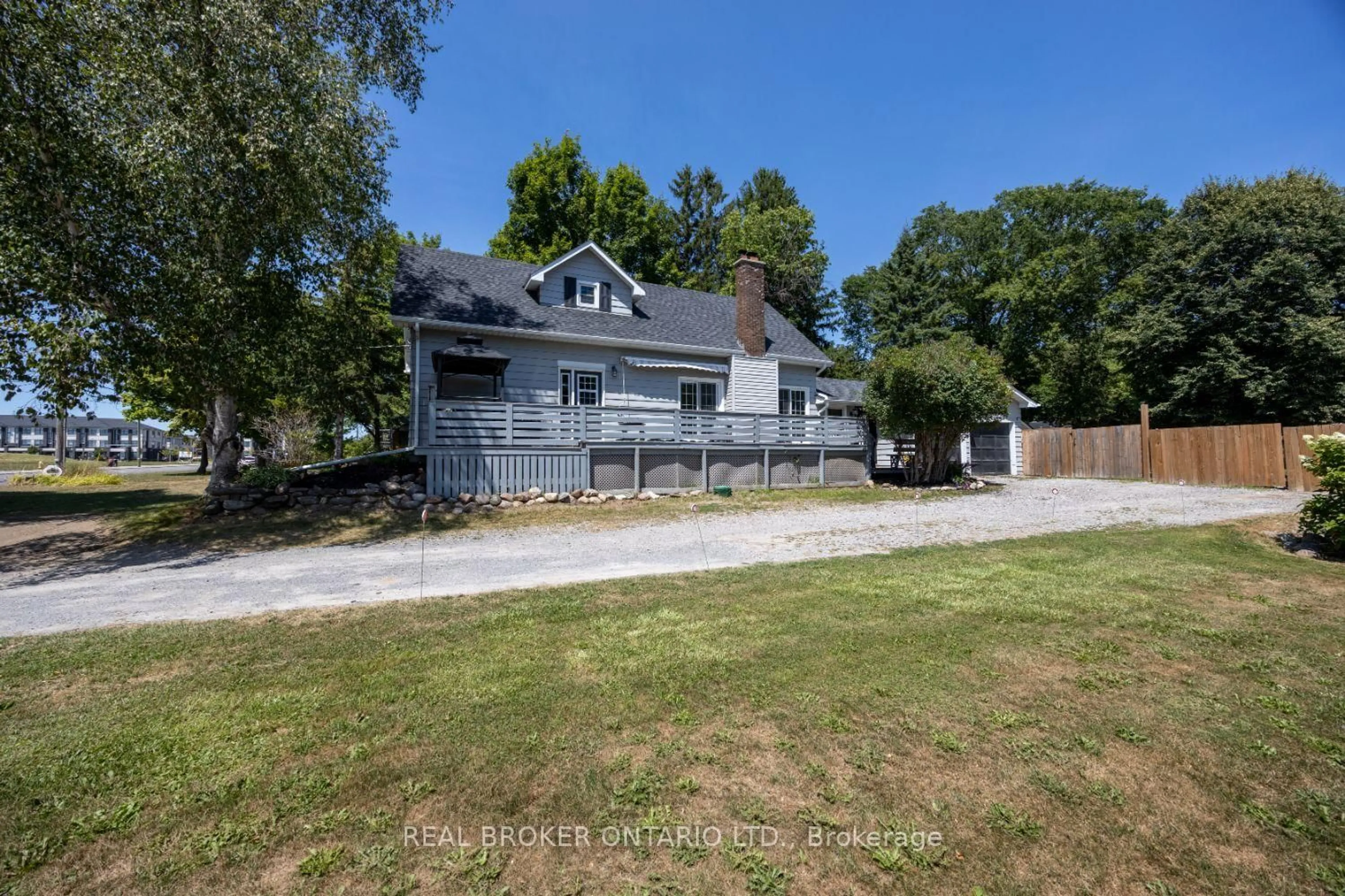 A pic from outside/outdoor area/front of a property/back of a property/a pic from drone, street for 79 Townline Rd, Clarington Ontario L1E 2J3