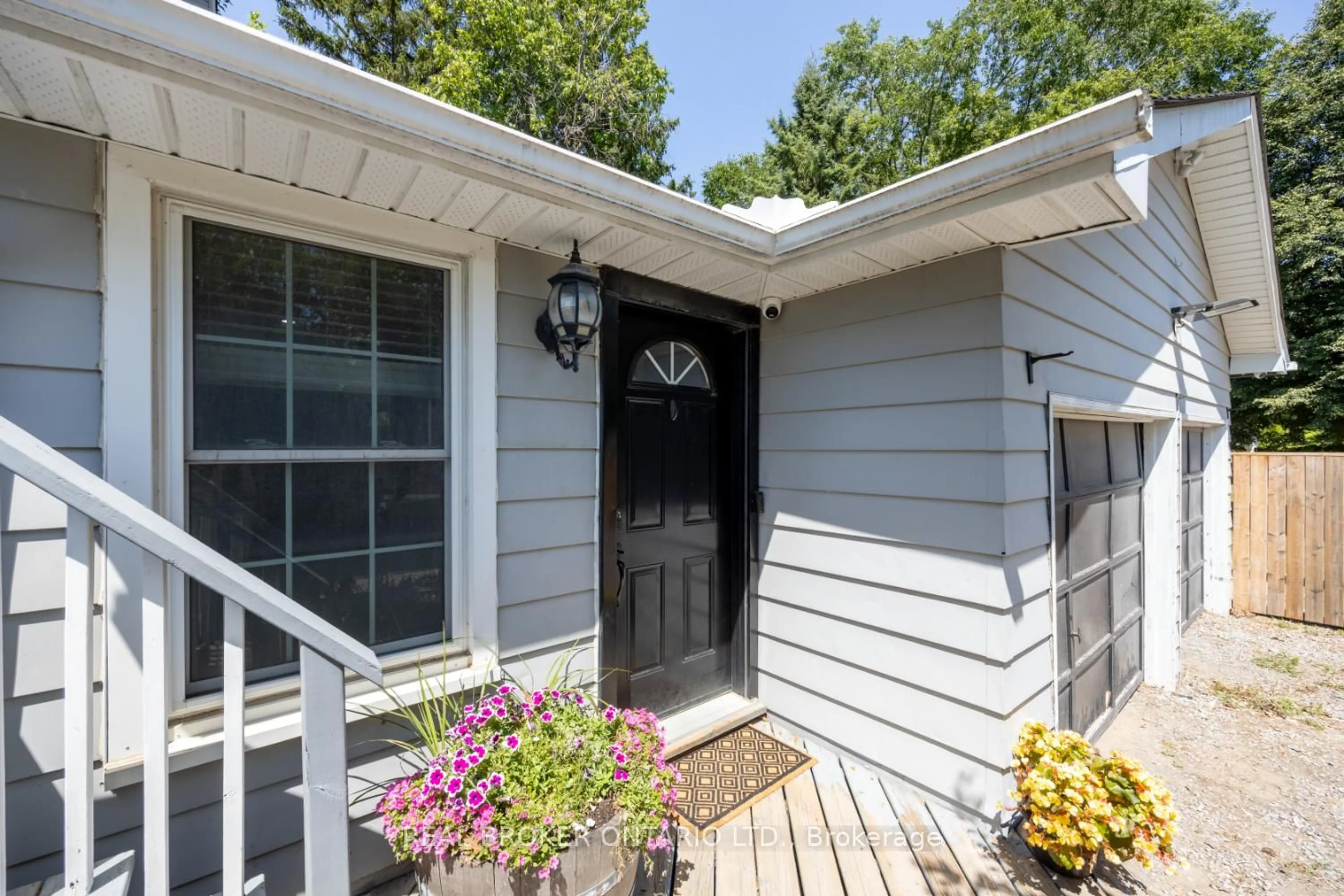 Home with vinyl exterior material, street for 79 Townline Rd, Clarington Ontario L1E 2J3