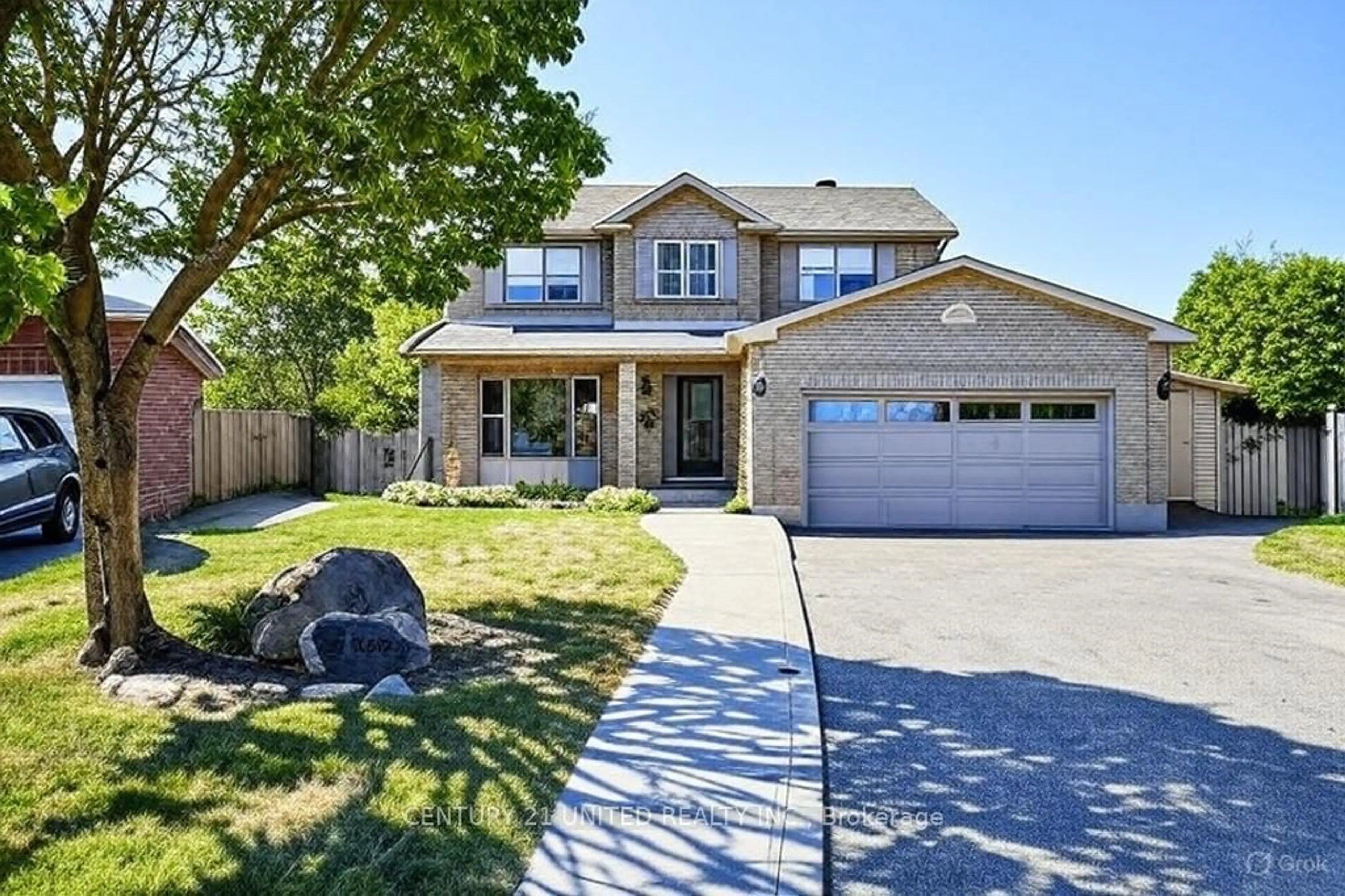 Home with brick exterior material, street for 106 Lichen Crt, Oshawa Ontario L1J 7Y2