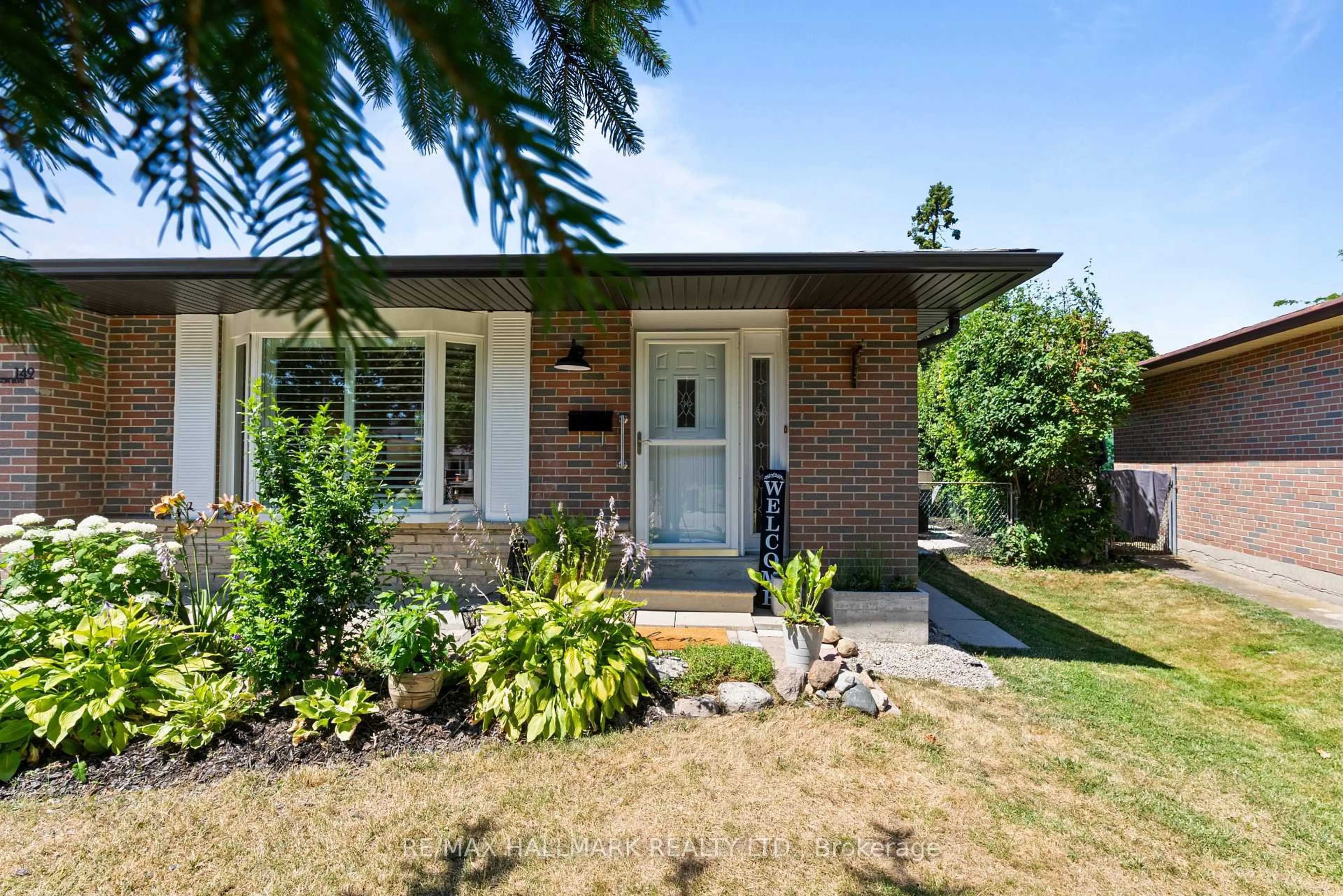 Home with brick exterior material, street for 149 Clappison Blvd, Toronto Ontario M1C 2H3