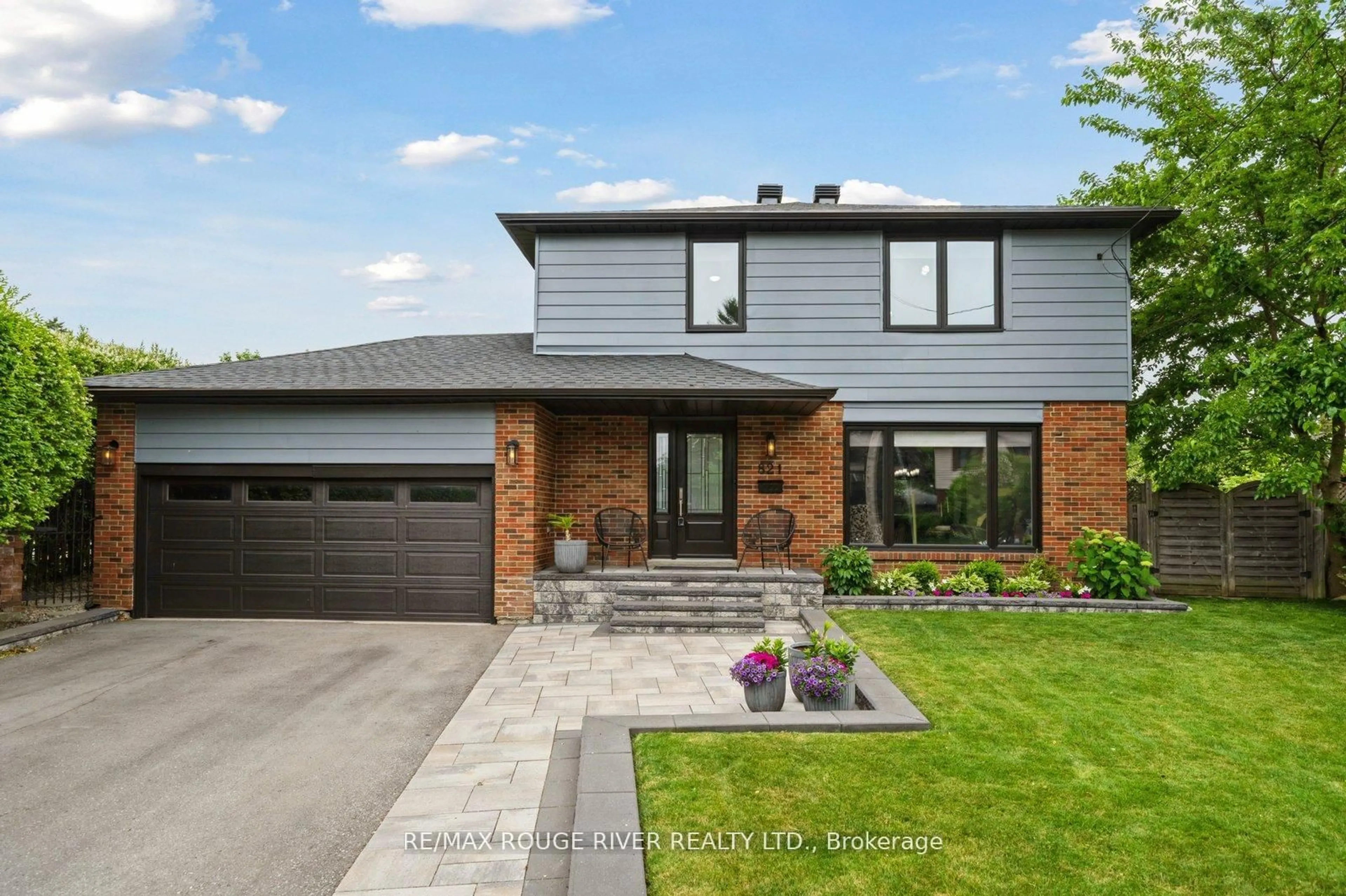 Home with brick exterior material, street for 821 HANWORTH Crt, Pickering Ontario L1W 2K6