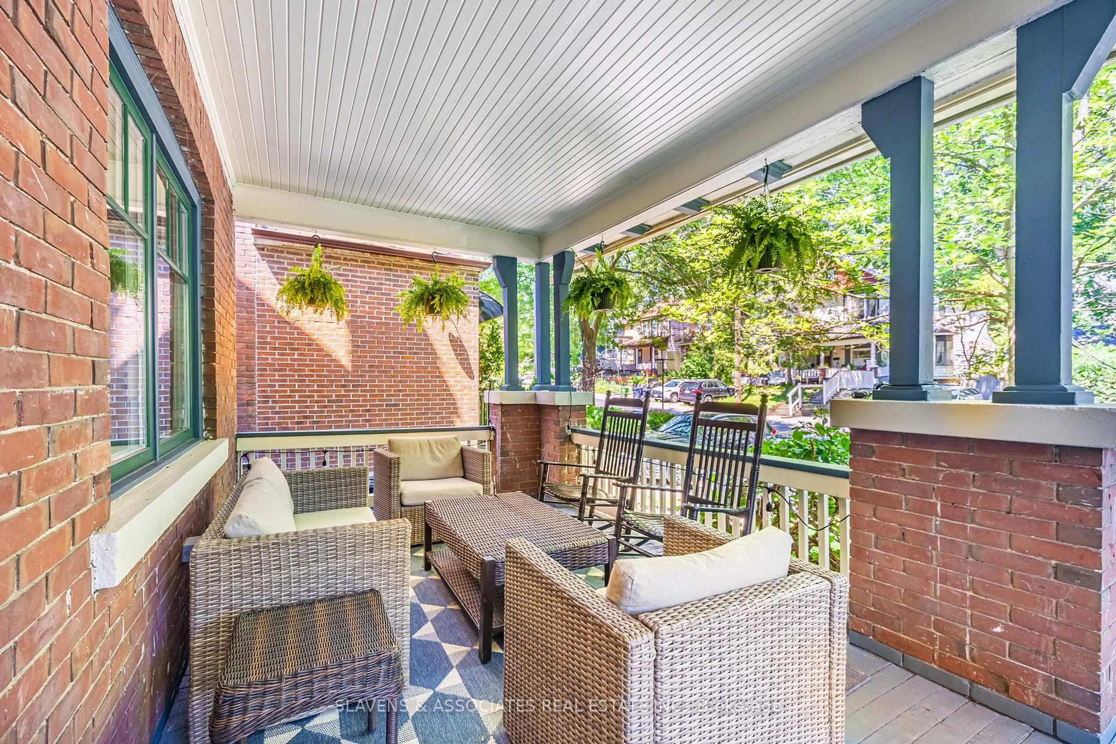 Patio, street for 104 Silver Birch Ave, Toronto Ontario M4E 3L4