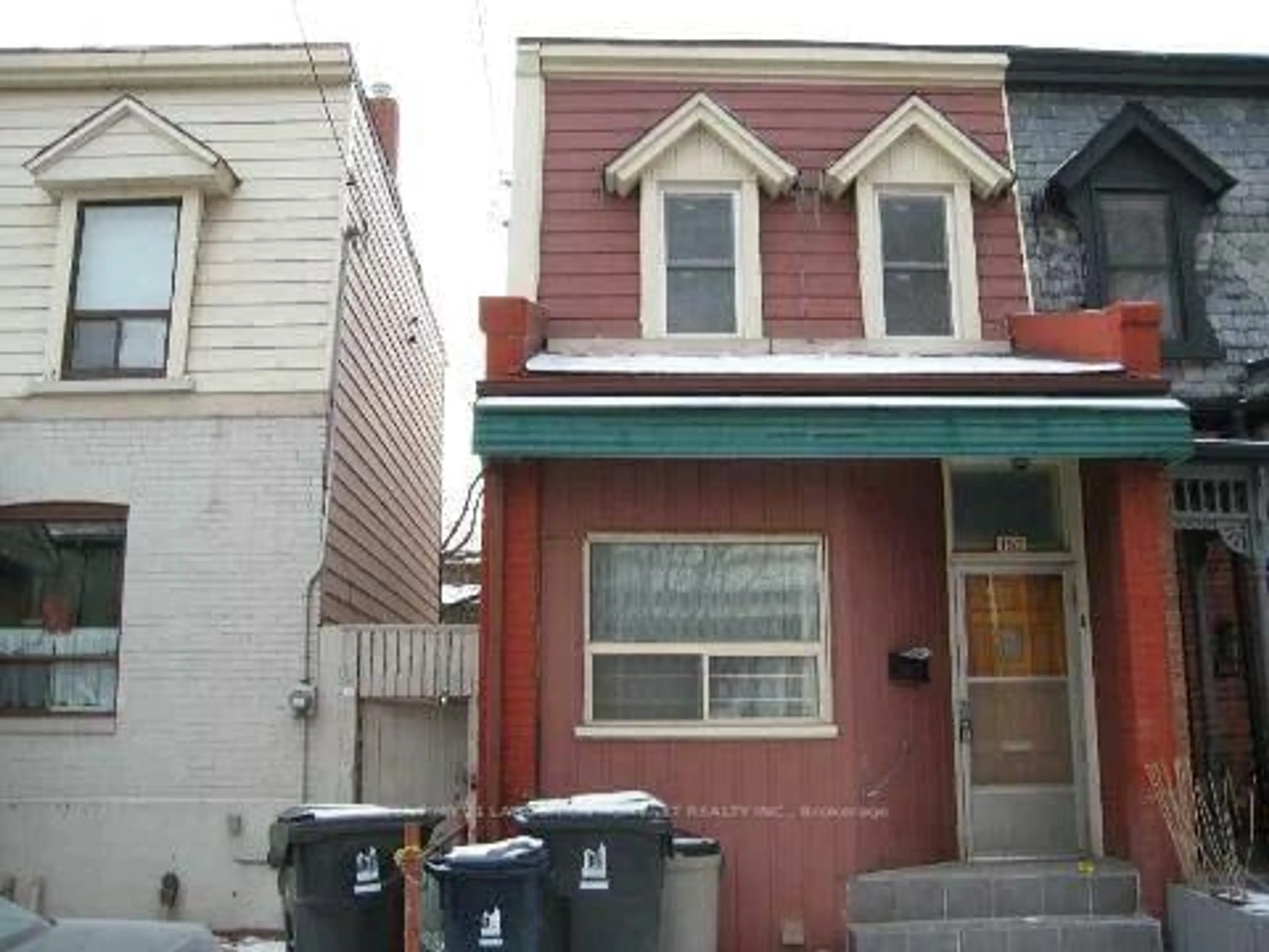 Unknown for 182 Boulton Ave, Toronto Ontario M4M 2J9
