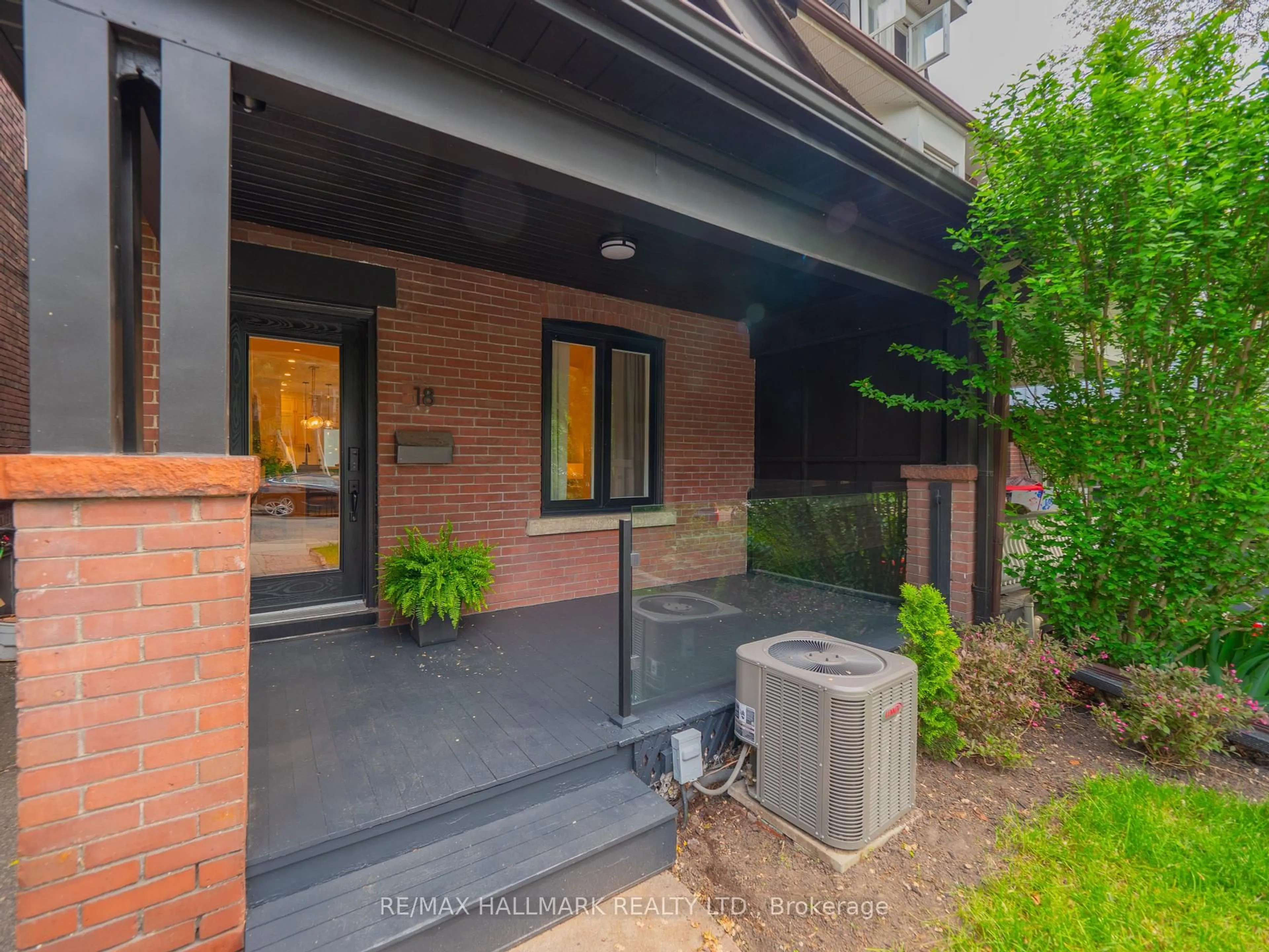 Unknown for 18 Millbrook Cres, Toronto Ontario M4K 1H3