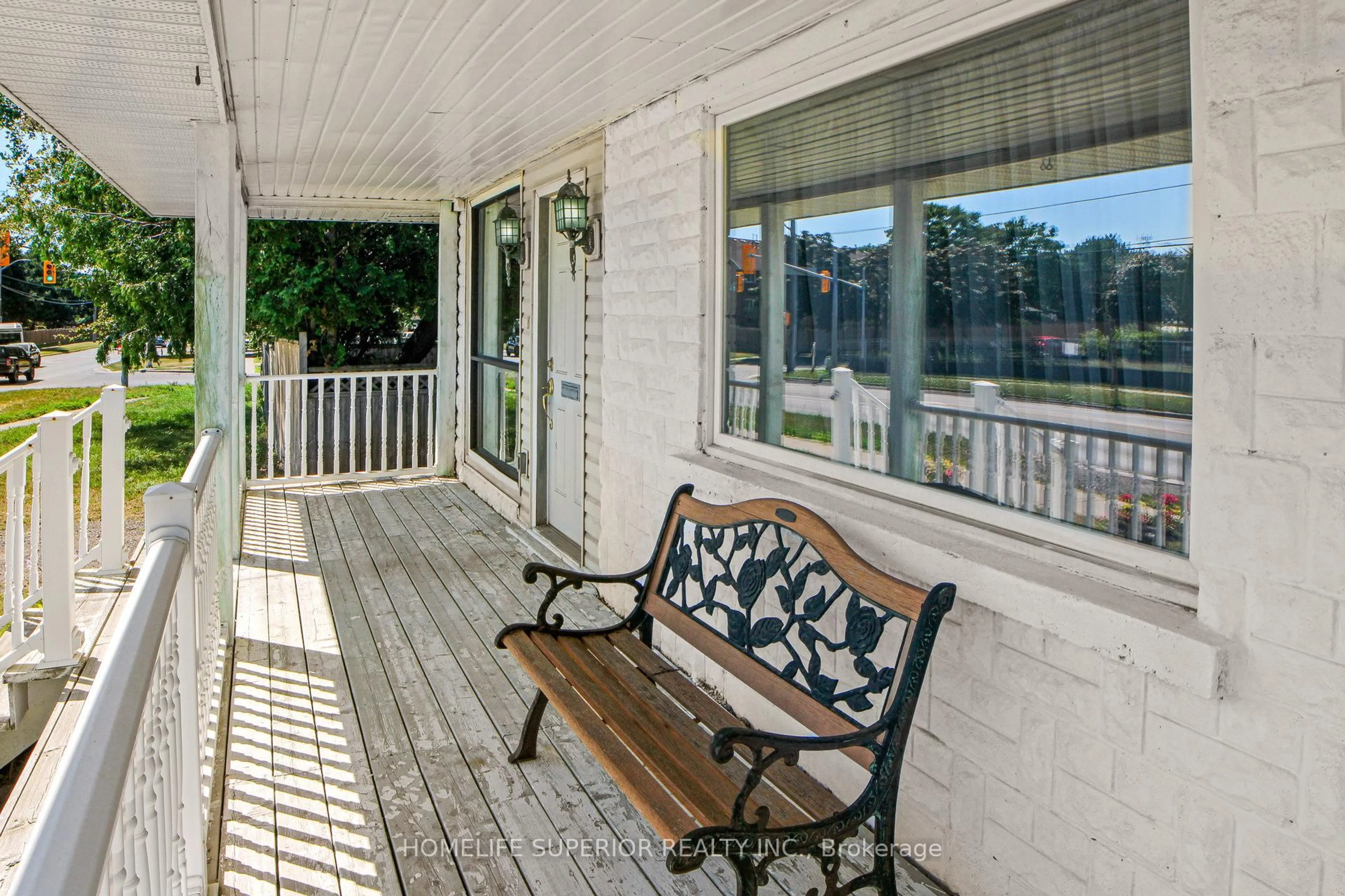 Patio, unknown for 1450 Ritson Rd, Oshawa Ontario L1G 8E5