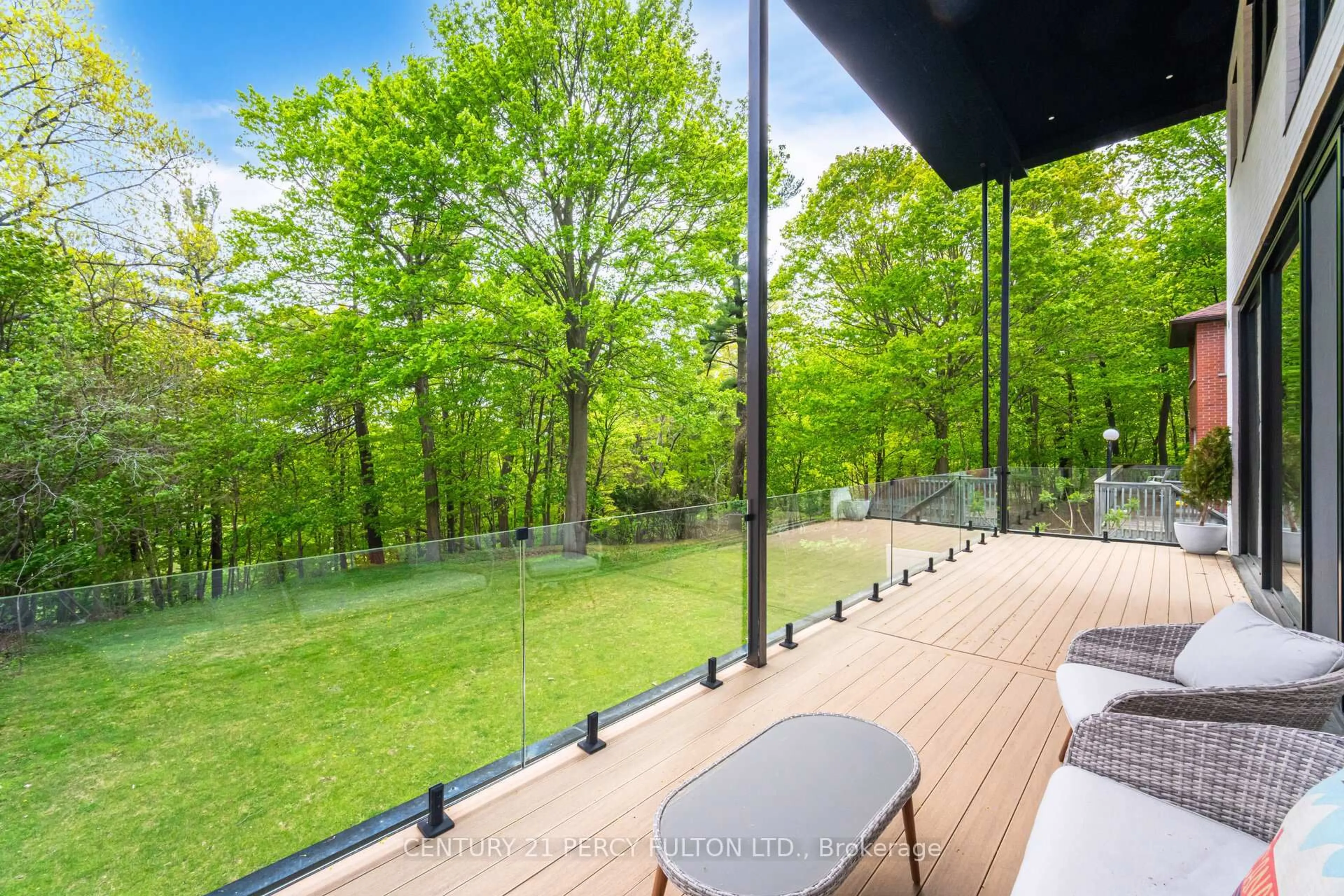 Patio, forest/trees view for 10 Haida Crt, Toronto Ontario M1C 3L1