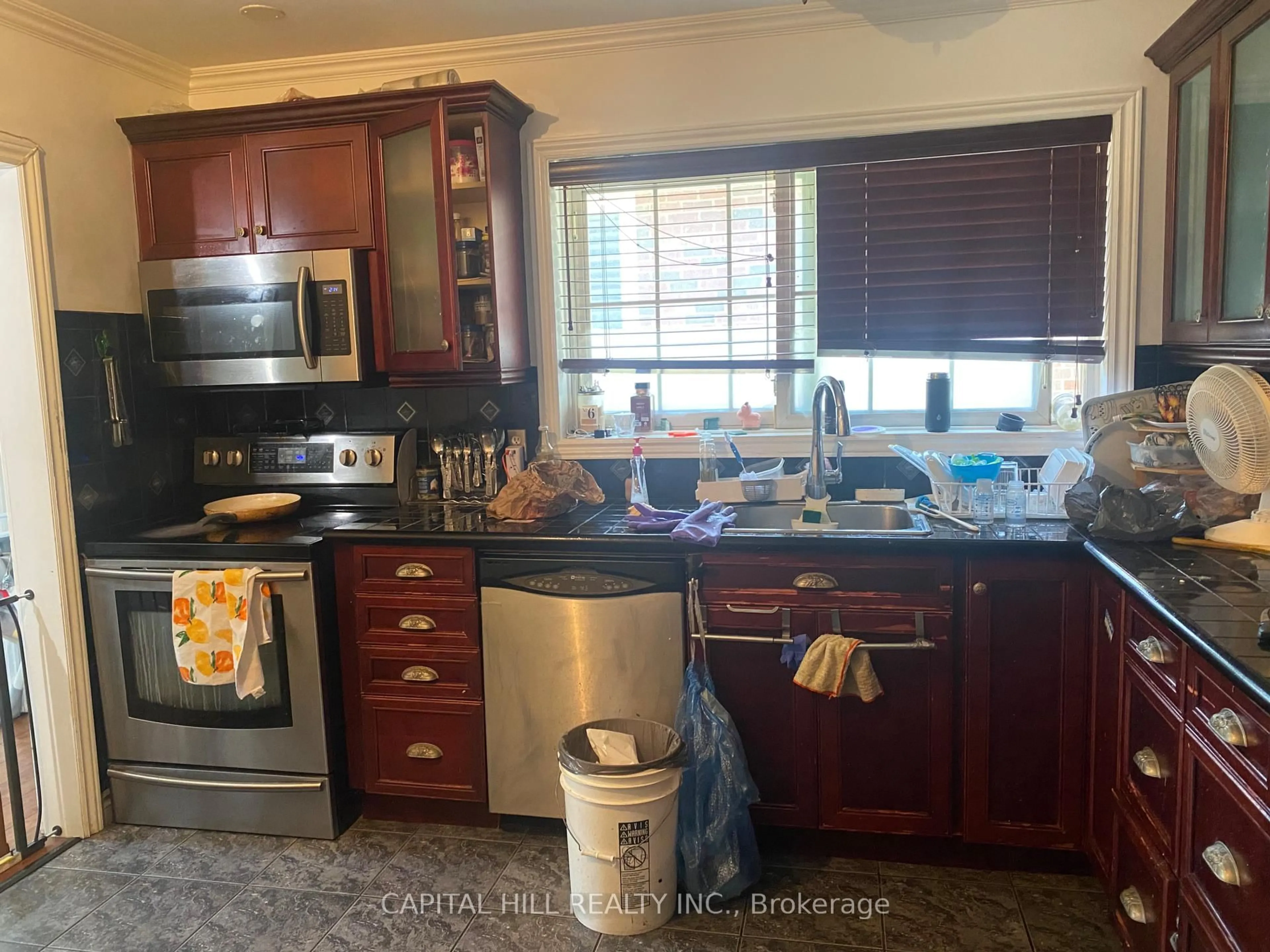 Standard kitchen, unknown for 38 Cliffside Dr, Toronto Ontario M1N 1L3