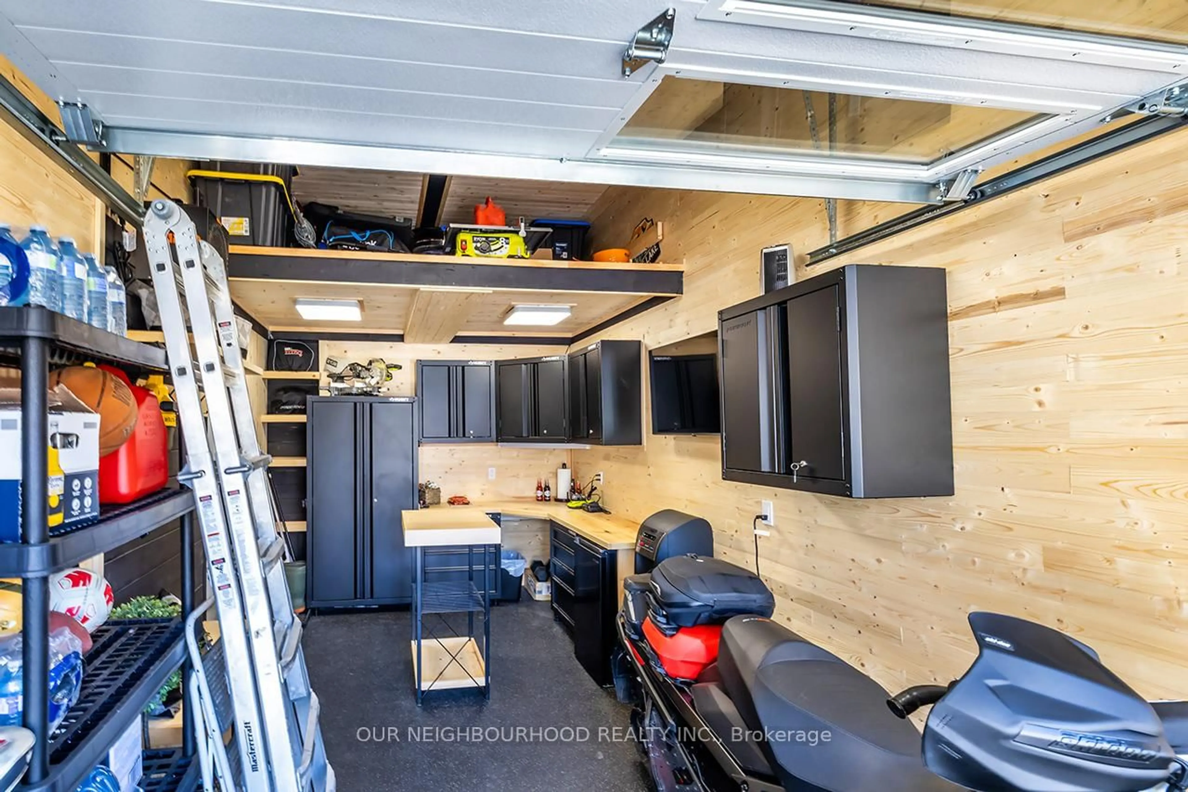 Indoor garage for 901 Groveland Ave, Oshawa Ontario L1K 0W1
