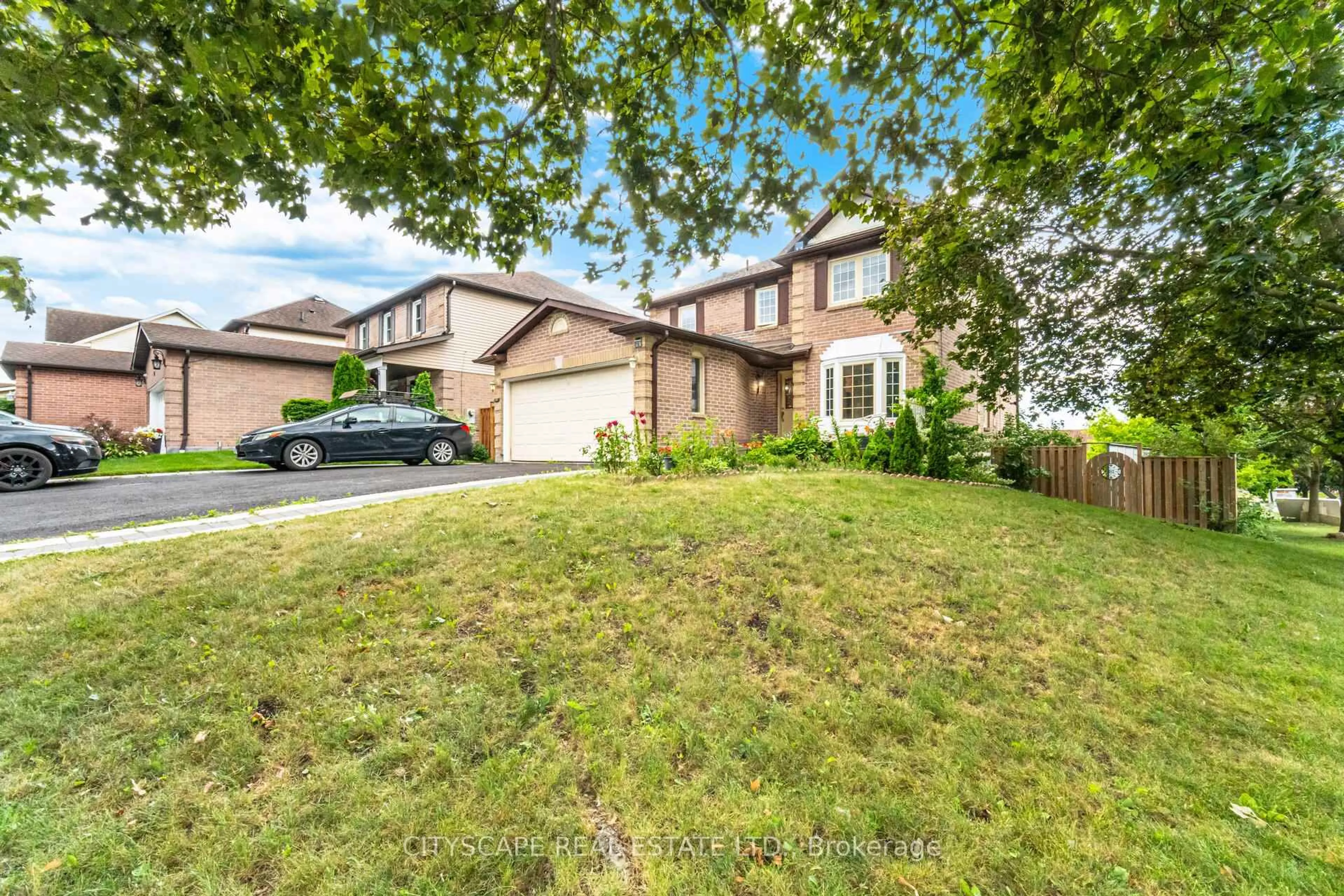 Unknown for 12 Coomer Cres, Ajax Ontario L1T 3B6