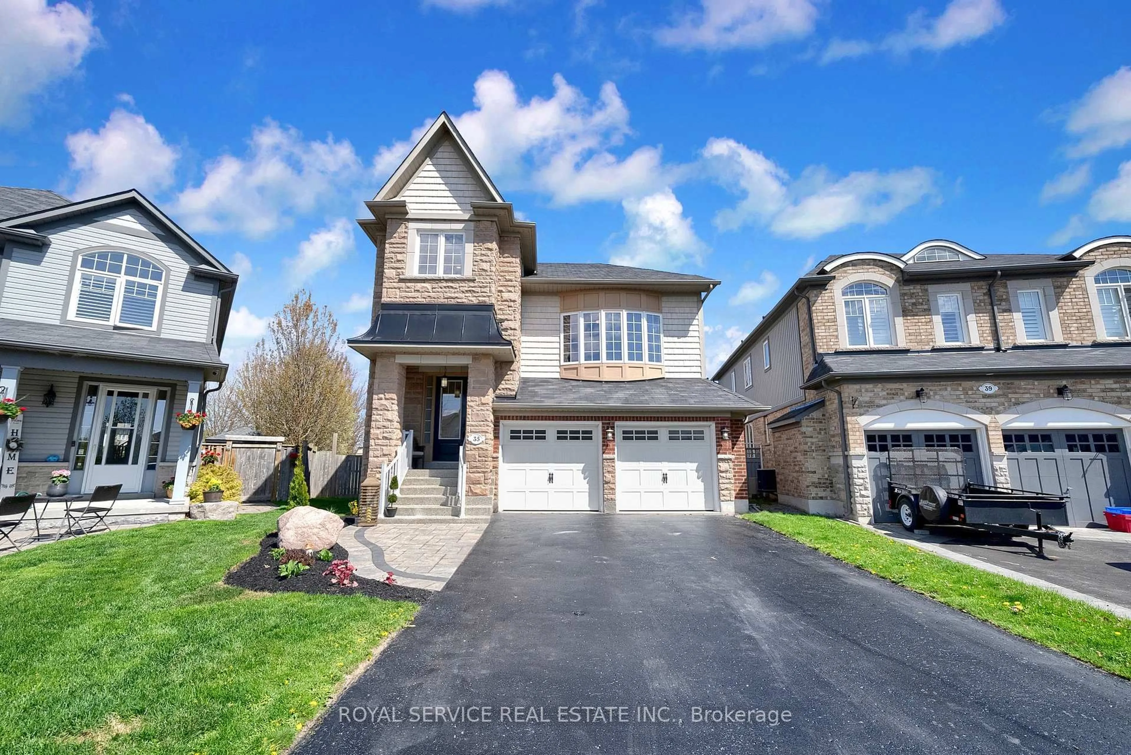 Home with brick exterior material, street for 35 Alldread Cres, Clarington Ontario L1B 0C2