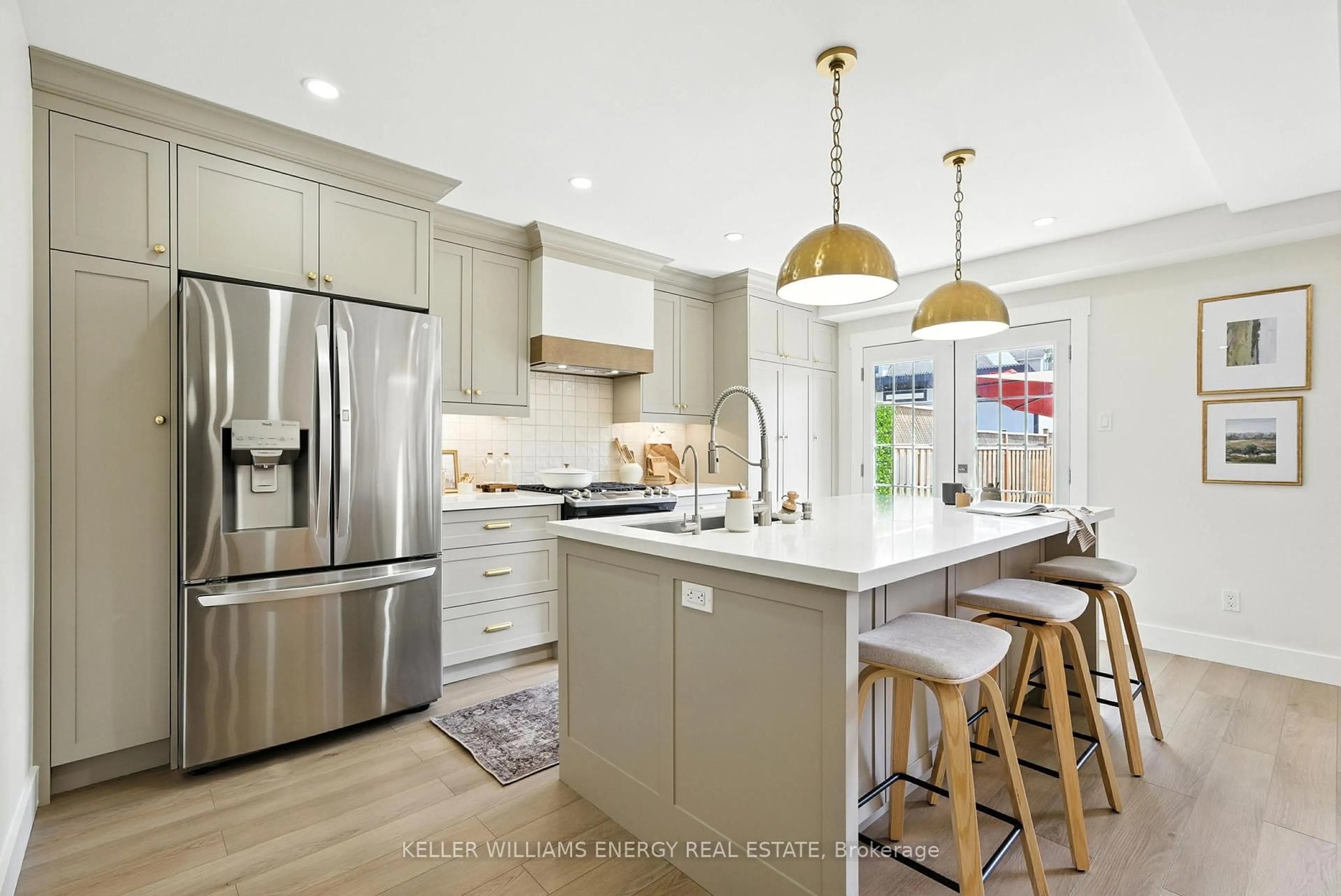 Open concept kitchen, unknown for 9 Glen Ray Crt, Clarington Ontario L1C 4W7