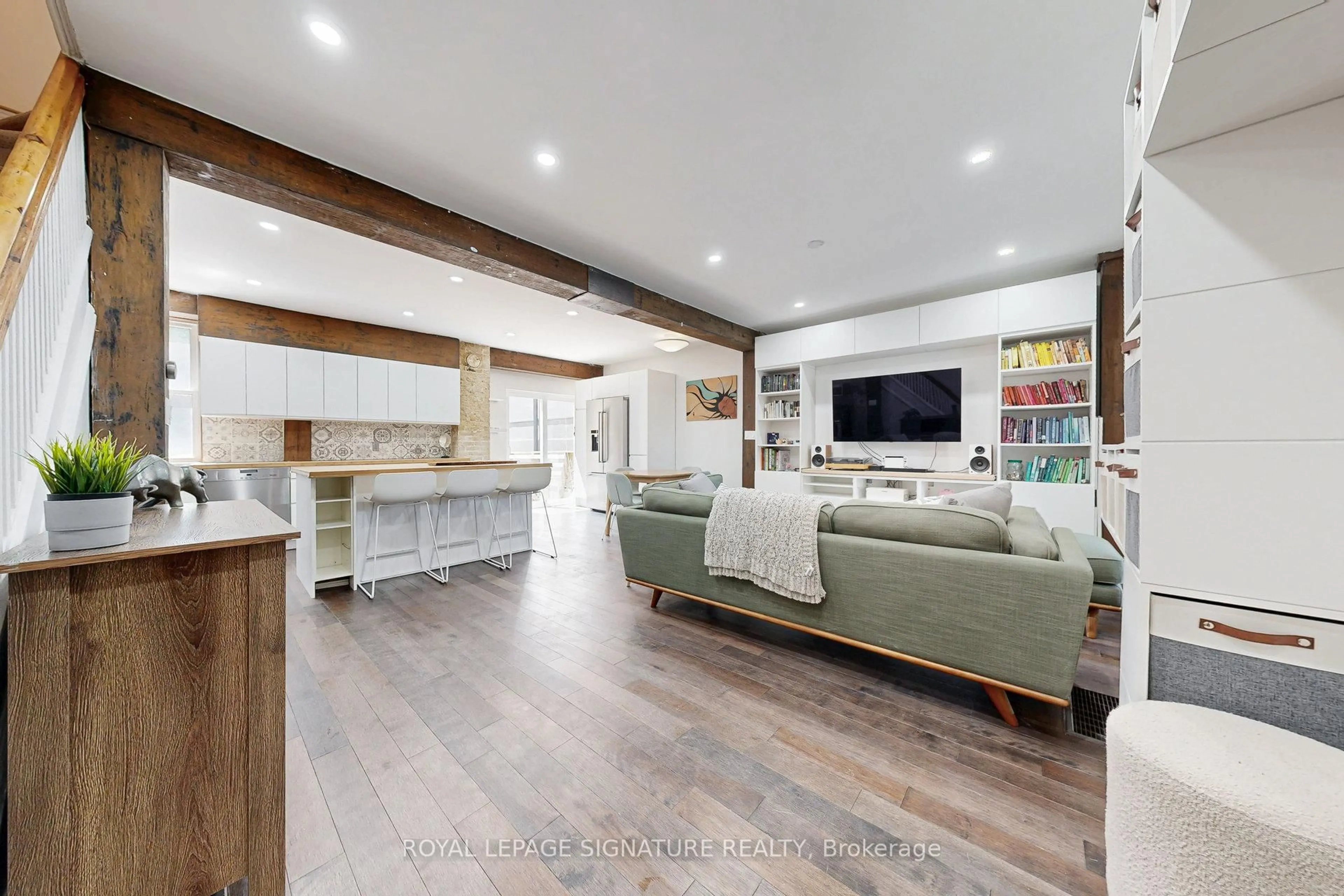 Open concept kitchen, unknown for 17 Hunter St, Toronto Ontario M4J 1C1
