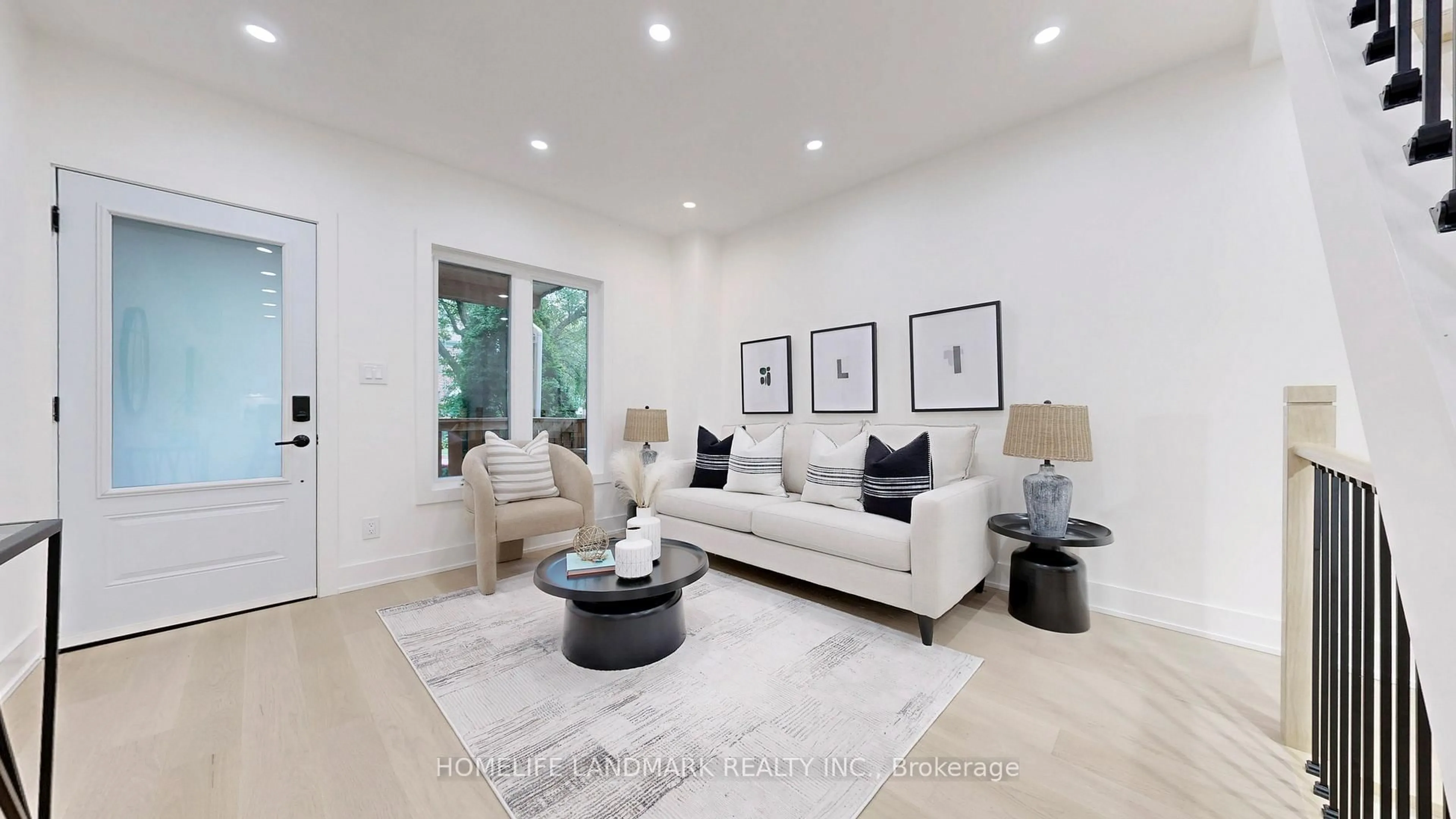 Living room with furniture, unknown for 26 Balfour Ave, Toronto Ontario M4C 1T5