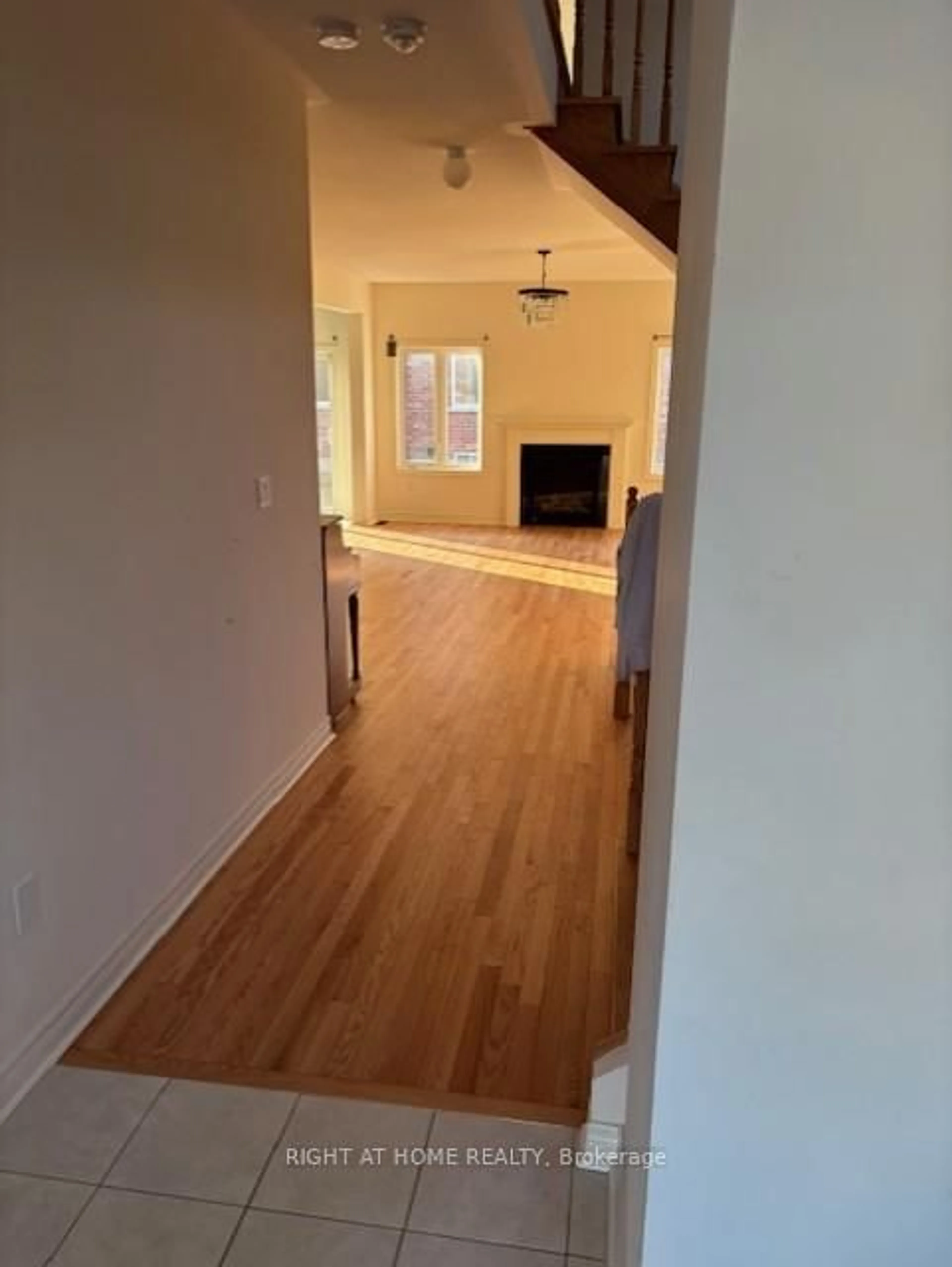 A pic of a room for 1213 Drinkle Cres, Oshawa Ontario L1K 3G8