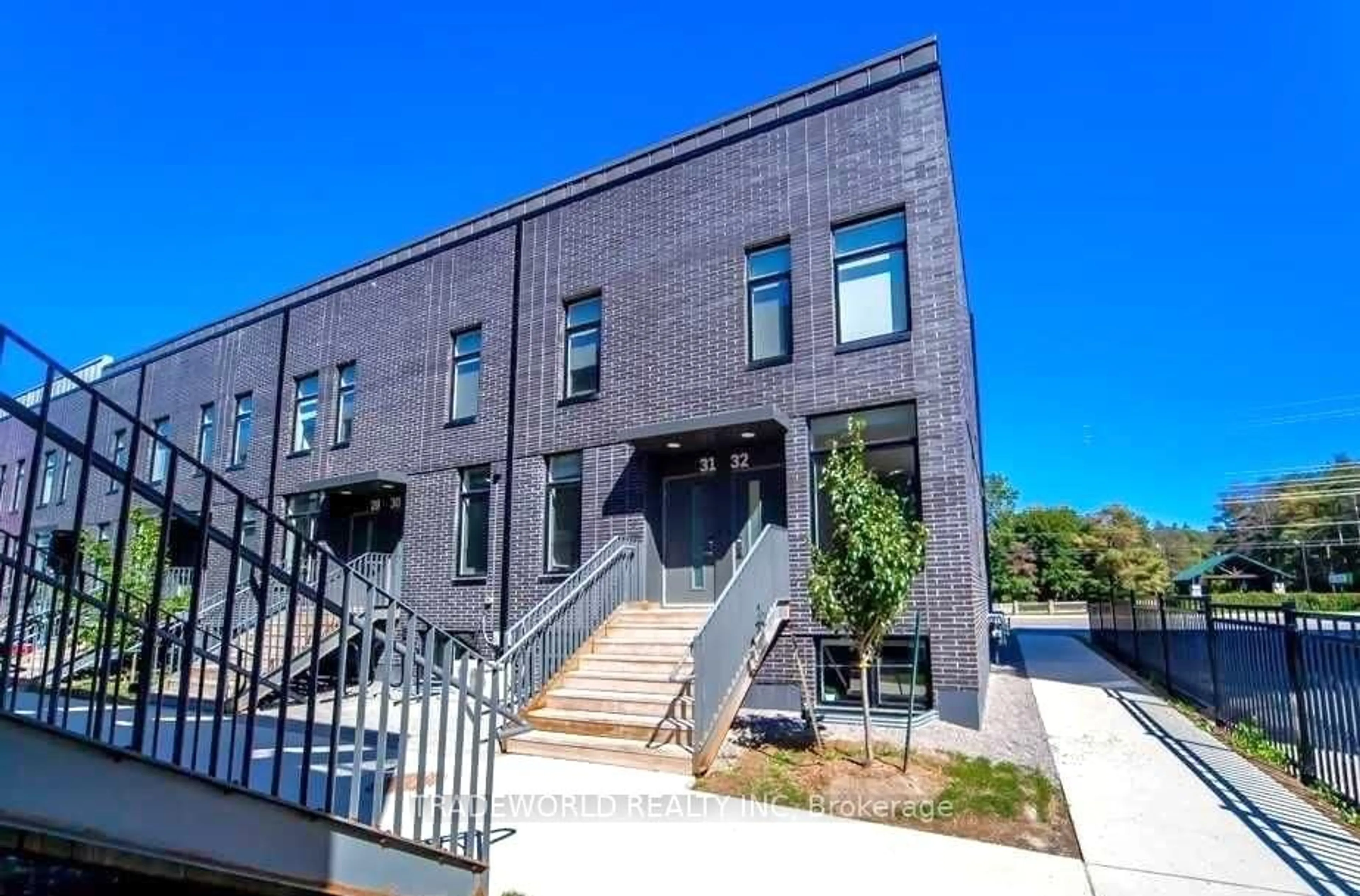 Home with brick exterior material, street for 1720 Simcoe St #32, Oshawa Ontario L1G 0C3