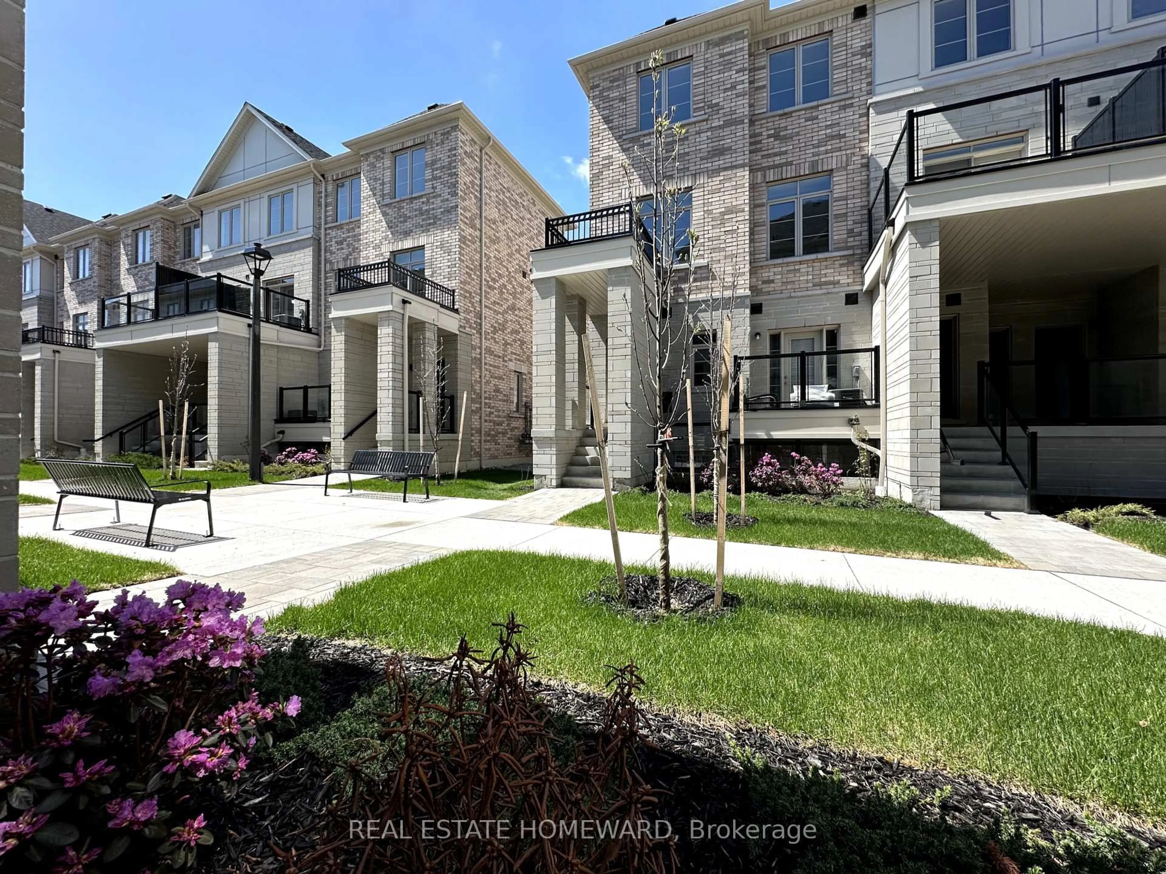 Unknown for 1655 Palmers Sawmill Rd #111, Pickering Ontario L1X 0R3