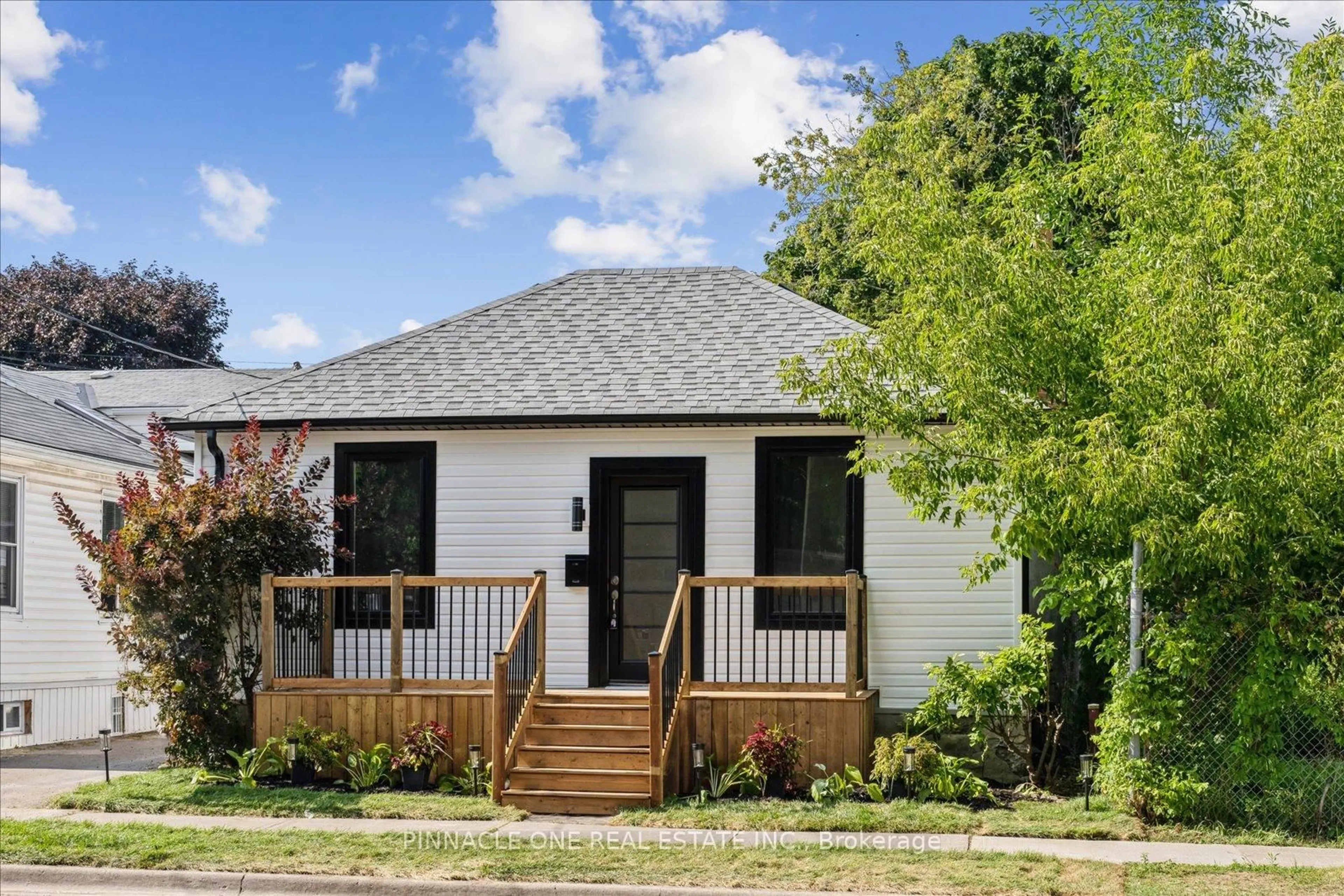 Home with vinyl exterior material, street for 66 Emma St, Oshawa Ontario L1H 1Y3