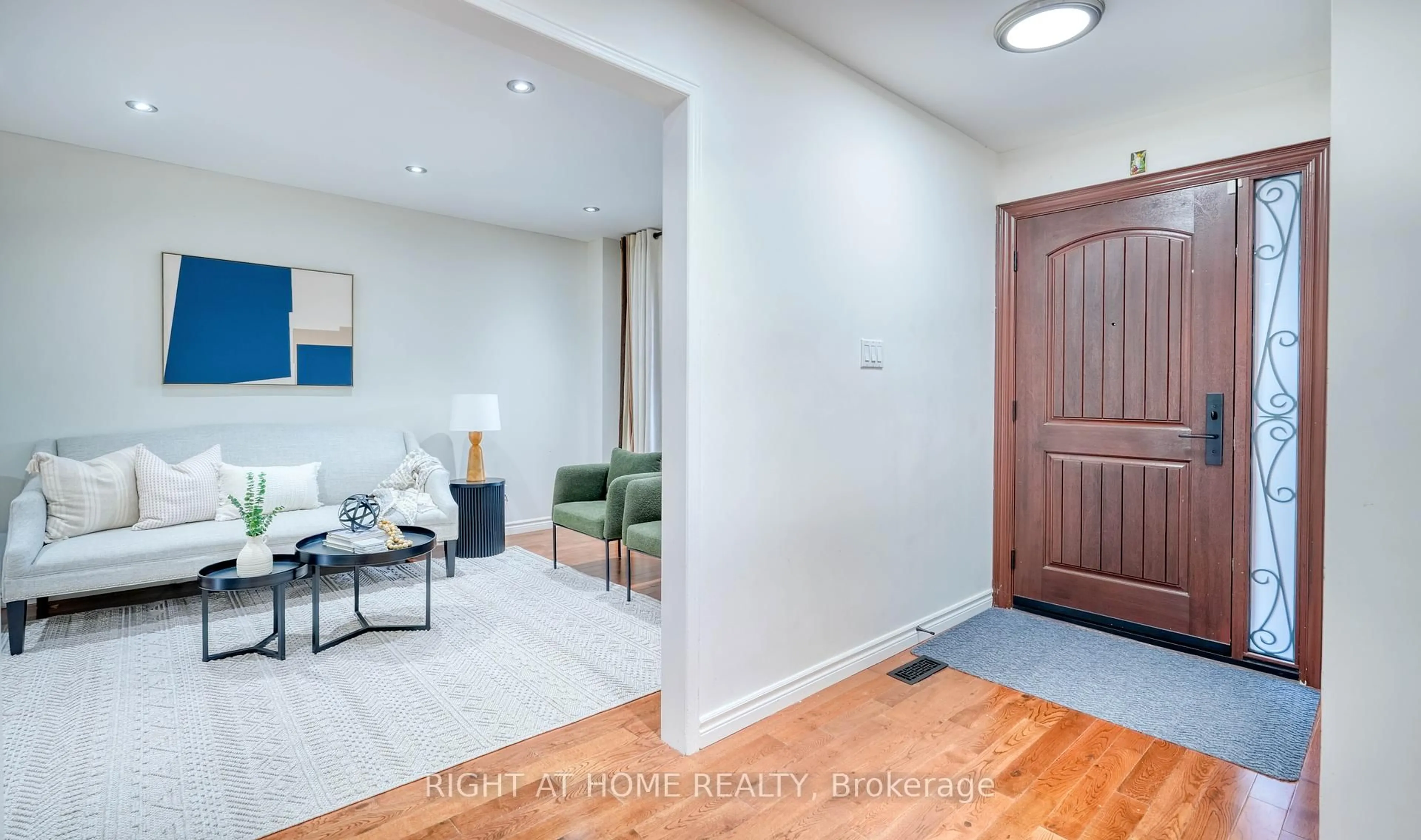 Indoor entryway for 87 Tideswell Blvd, Toronto Ontario M1B 4X9