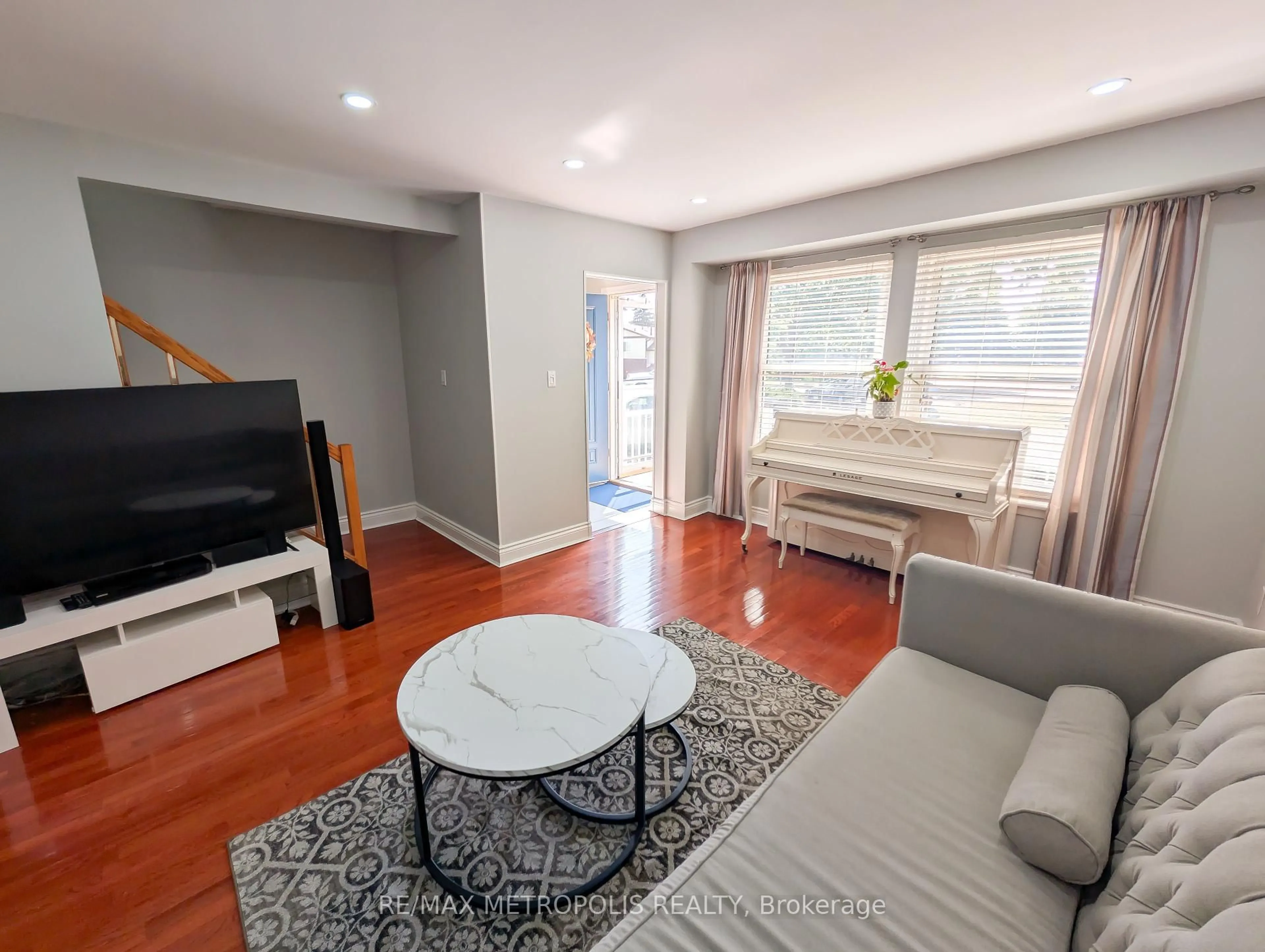 Living room with furniture, unknown for 359 Calvert Crt, Oshawa Ontario L1J 6X7