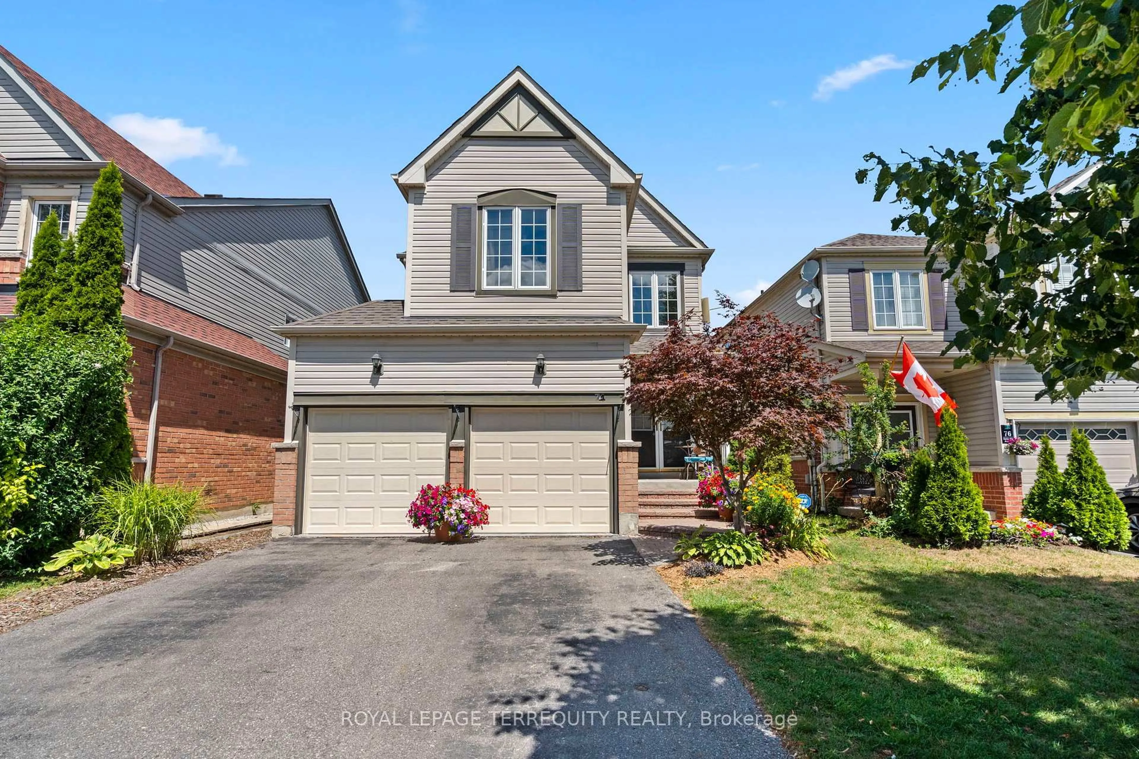 Home with brick exterior material, street for 74 Samandria Ave, Whitby Ontario L1R 3G5