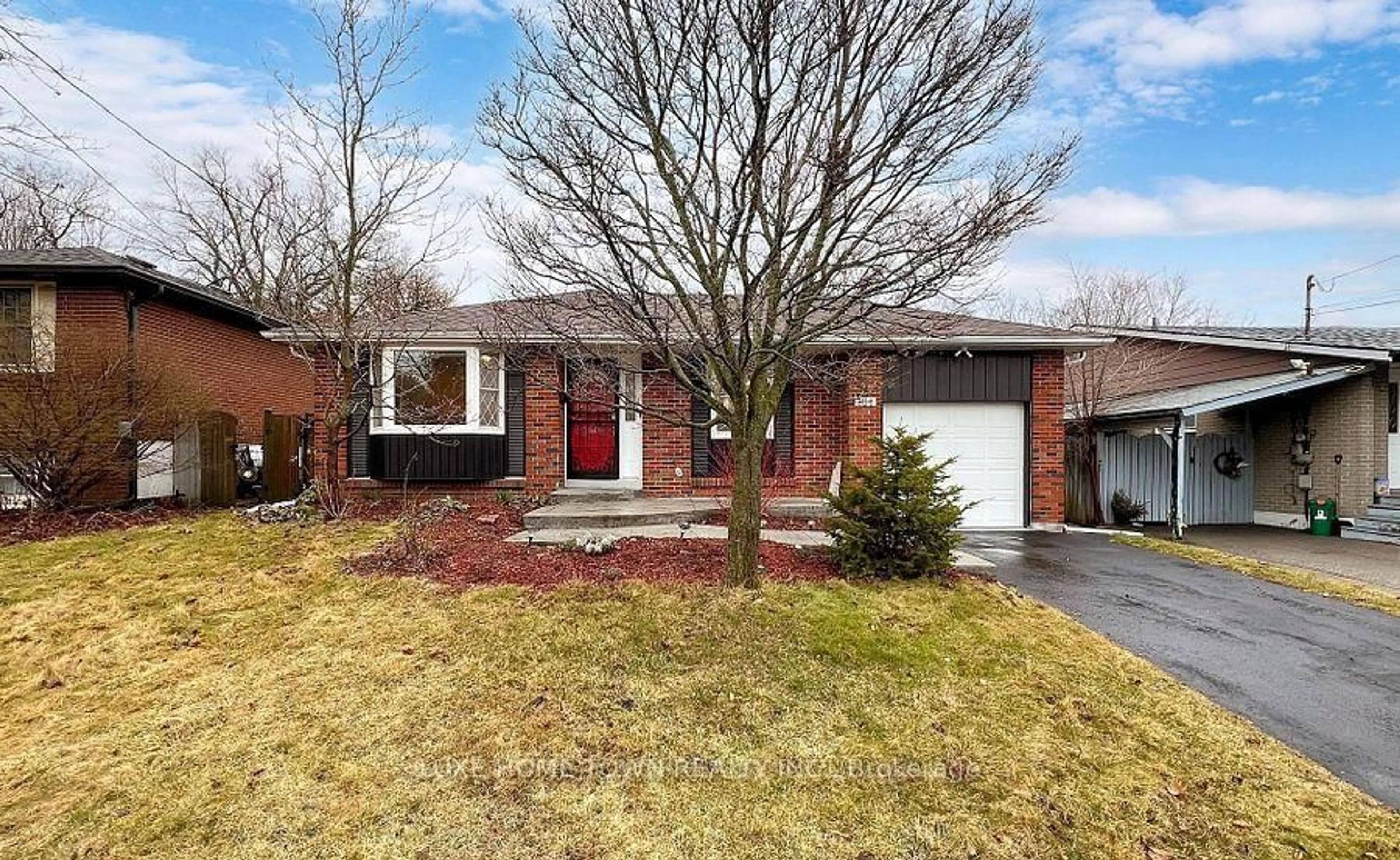 Home with brick exterior material, street for 764 Hillcrest Rd, Pickering Ontario L1W 2P4