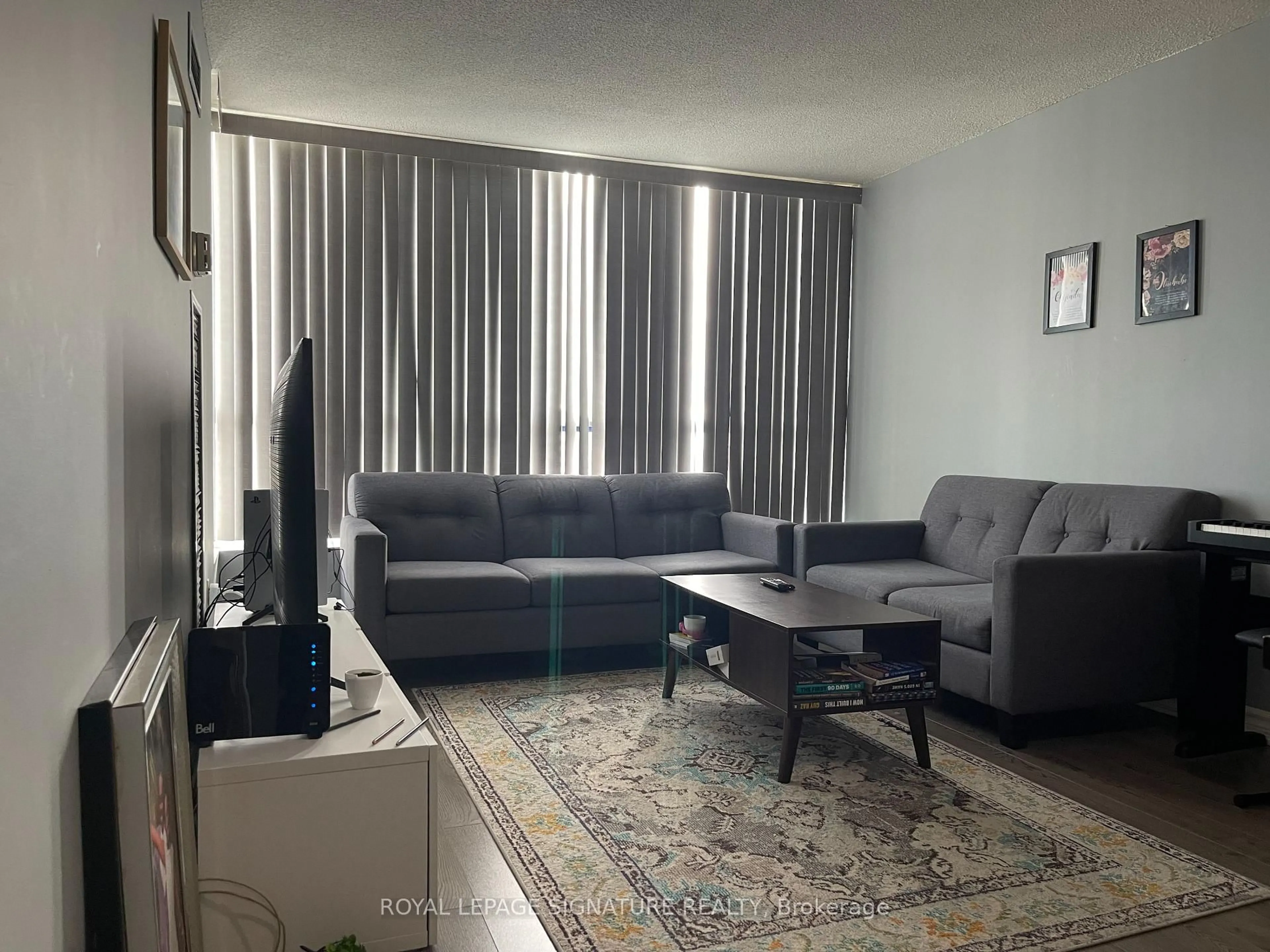 Living room with furniture, unknown for 3050 Ellesmere Rd #1604, Toronto Ontario M1E 5E6