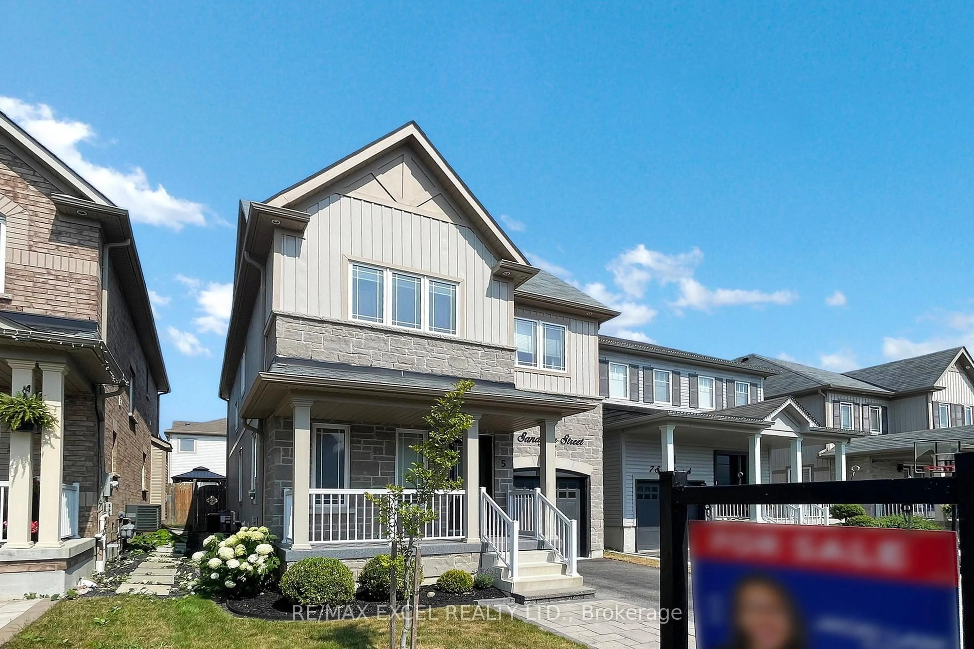 Unknown for 5 Sandgate St, Whitby Ontario L1R 0L3