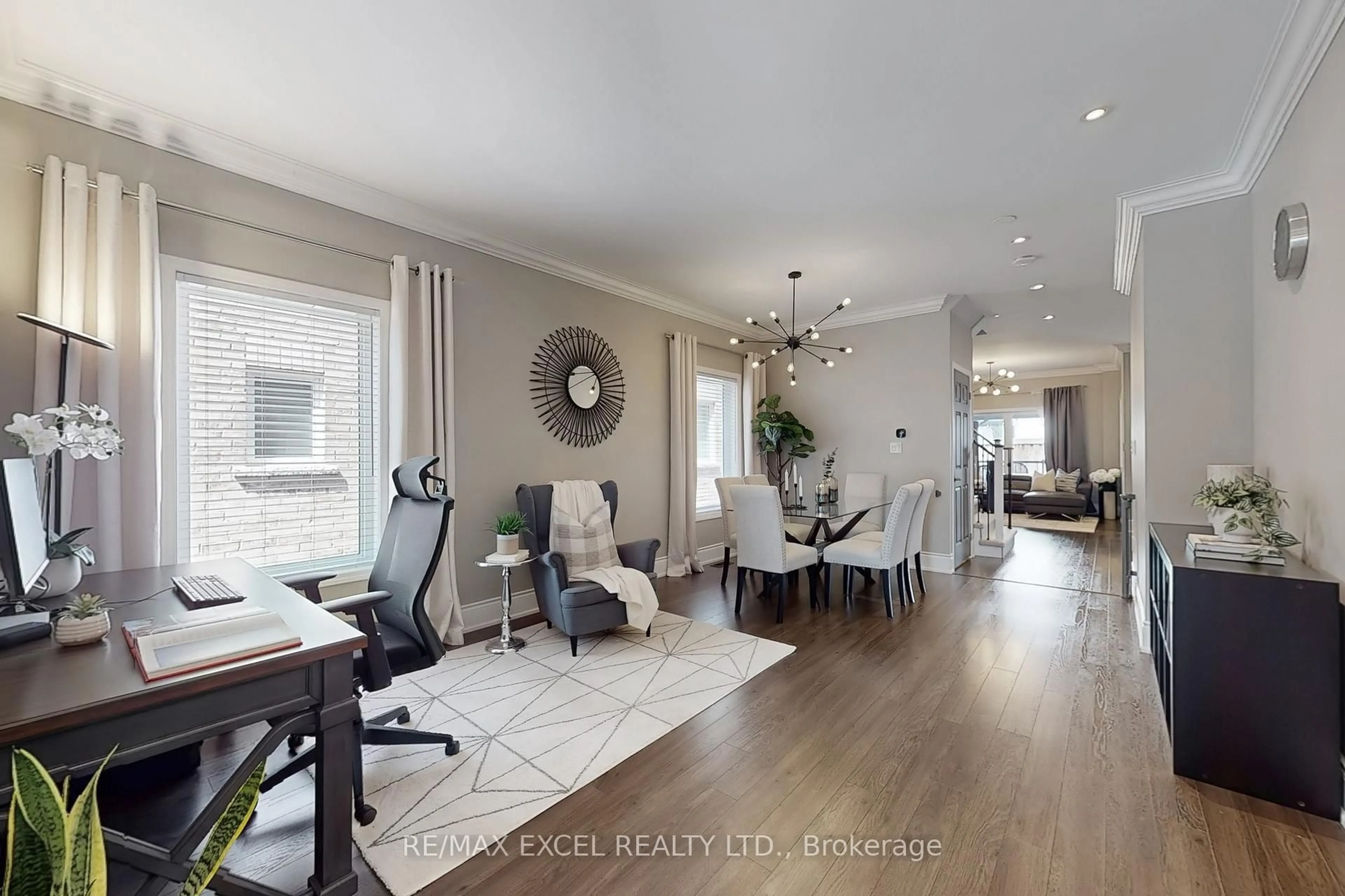 Unknown for 5 Sandgate St, Whitby Ontario L1R 0L3
