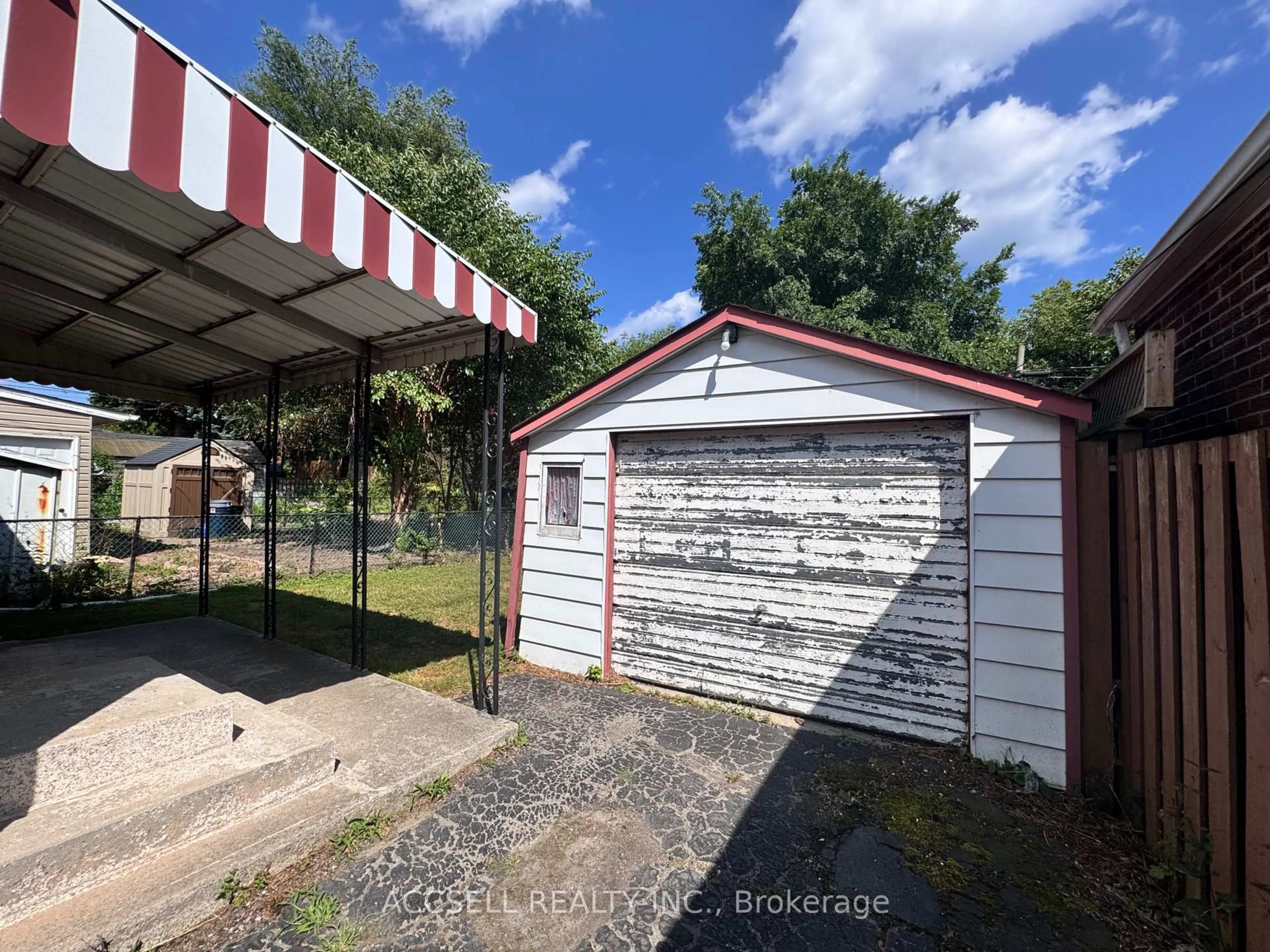 Shed for 493 Dawes Rd, Toronto Ontario M4B 2G5