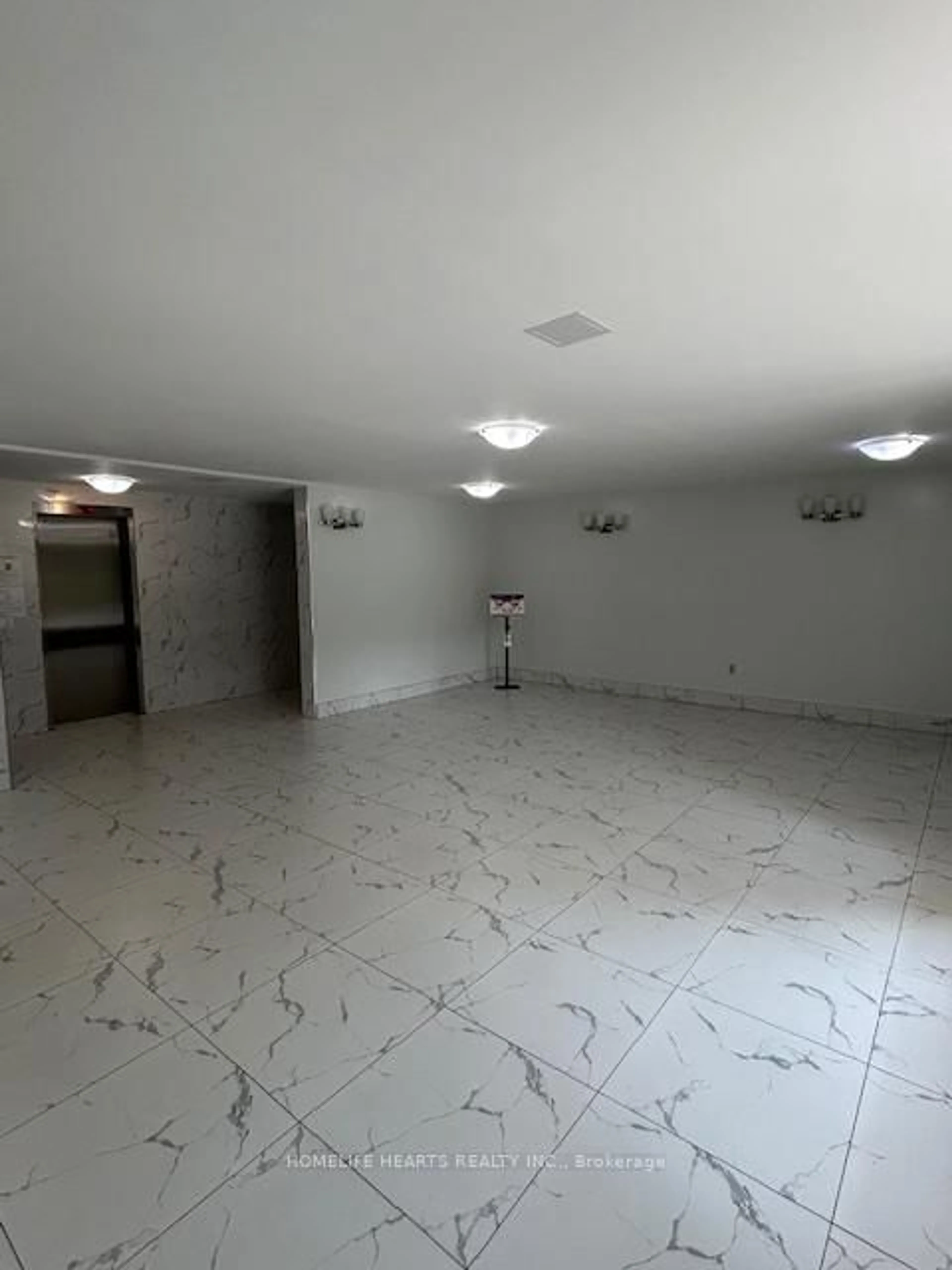 A pic of a room for 100 Dundalk Dr #708, Toronto Ontario M1P 4V2