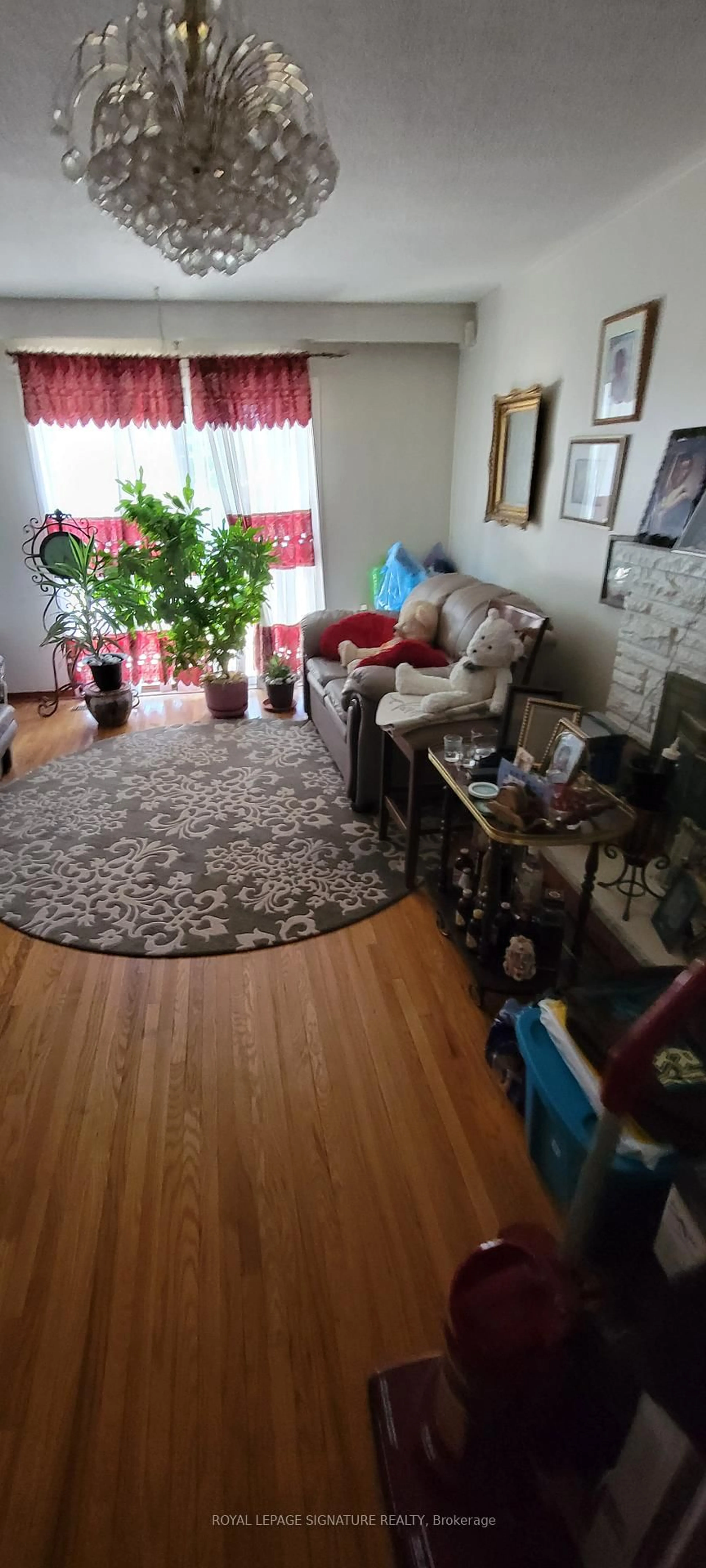 A pic of a room for 235 Danzig St, Toronto Ontario M1E 2L5