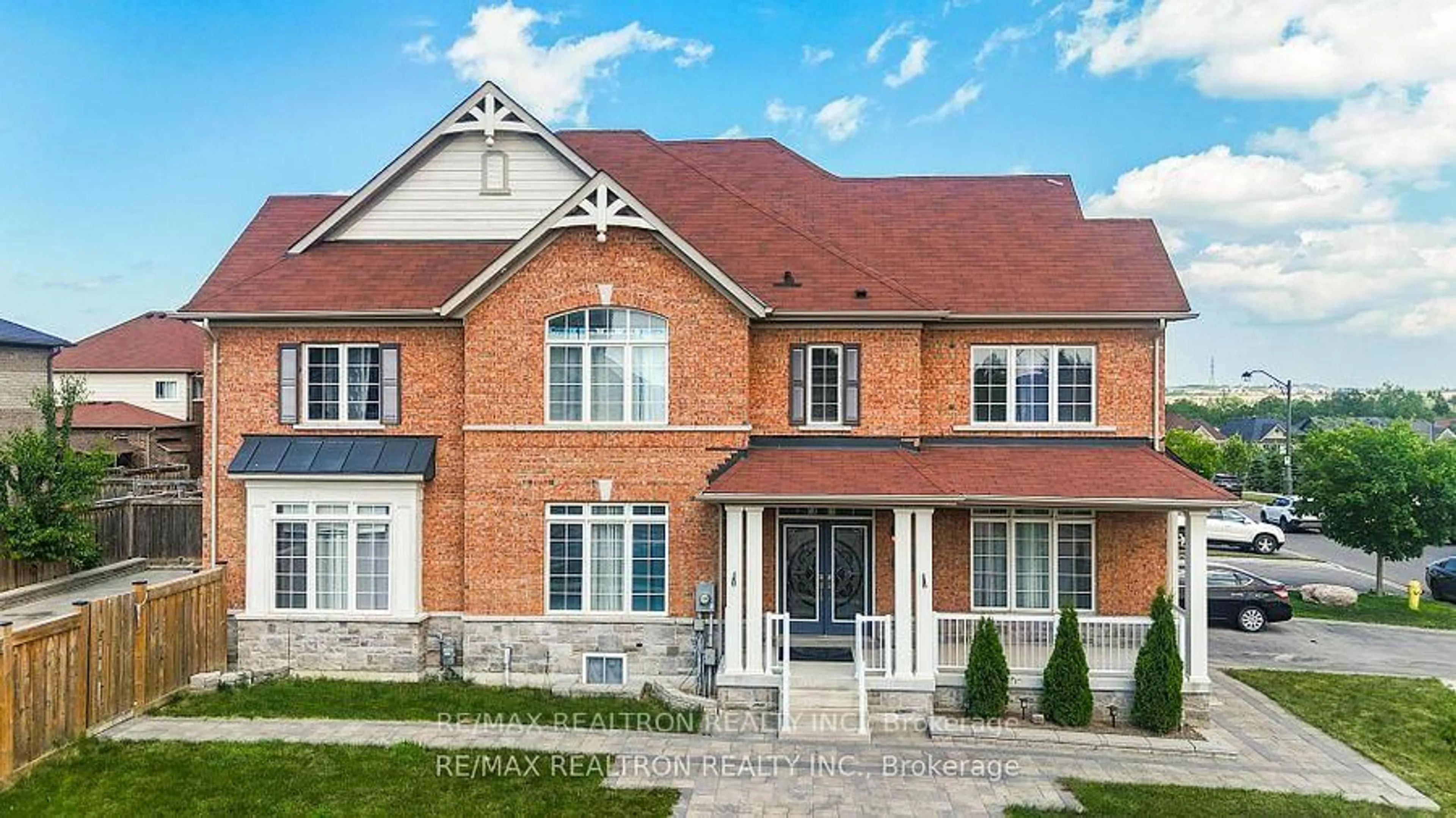 Home with brick exterior material, street for 460 Gulfstream Ave, Oshawa Ontario L1H 7K4