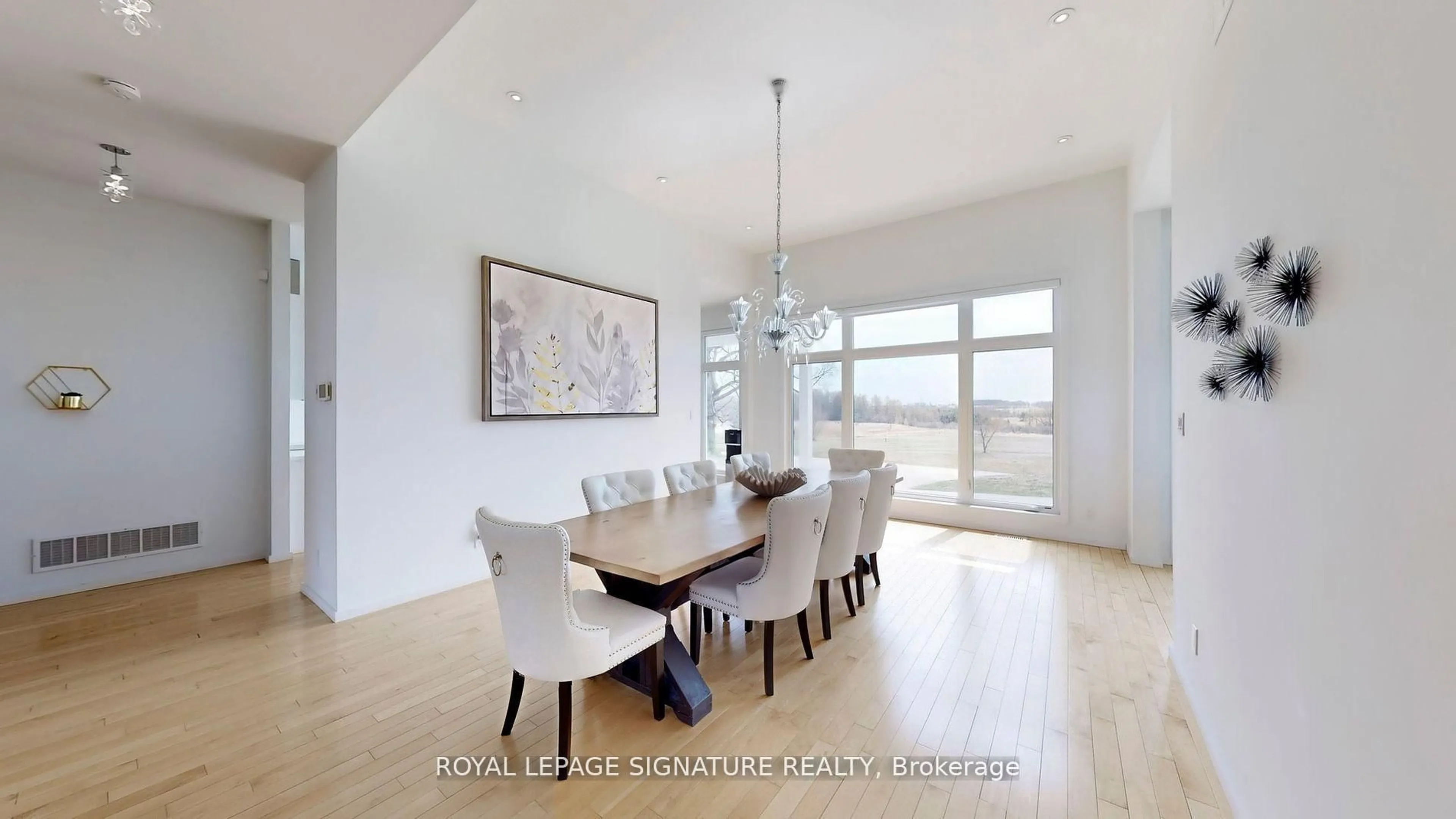 Dining room, wood/laminate floor for 1507 Kodiak St, Pickering Ontario L1Y 1A8