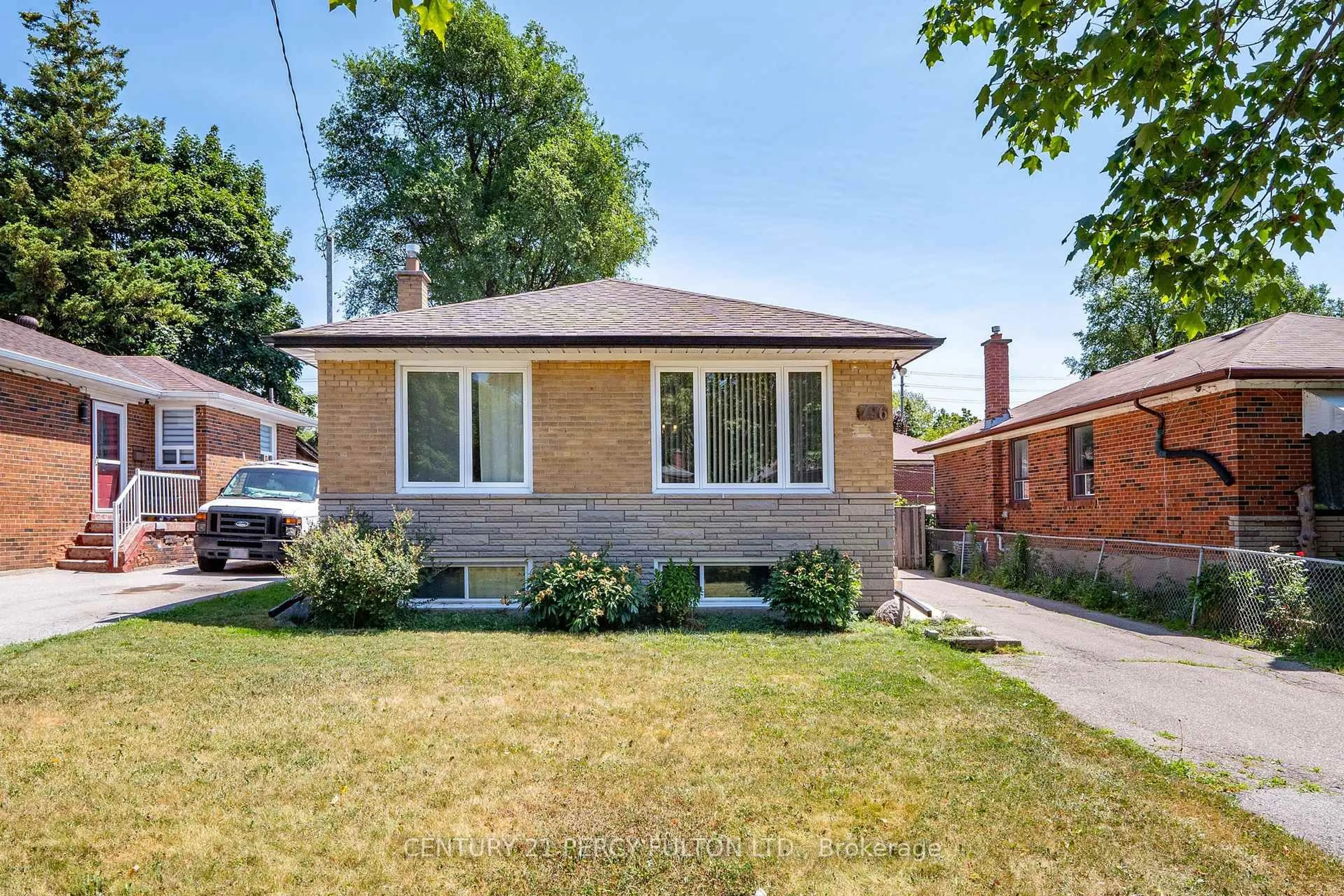 Home with brick exterior material, street for 796 Brimorton Dr, Toronto Ontario M1G 2S9
