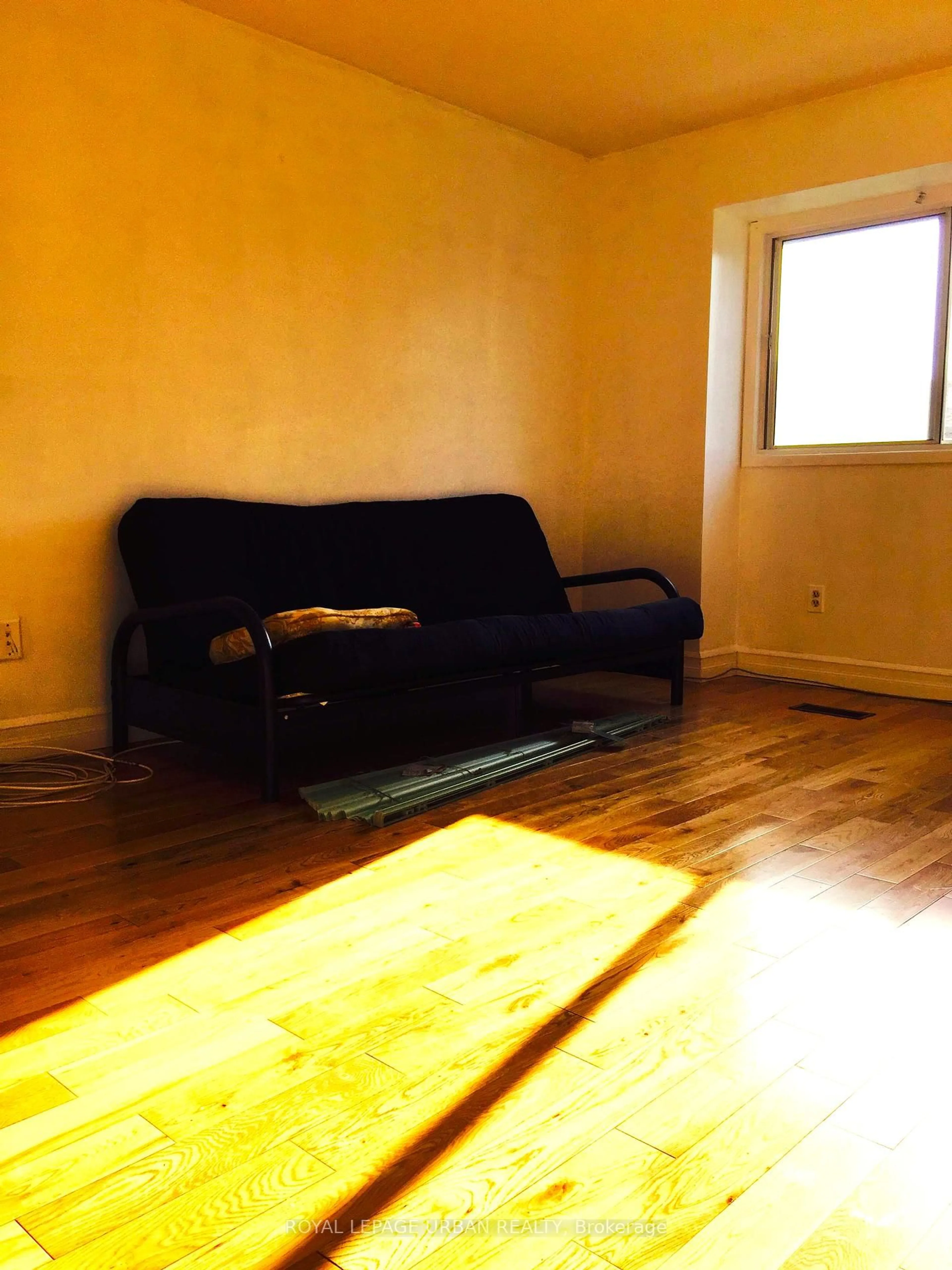A pic of a room for 347 Braymore Blvd, Toronto Ontario M1B 2W6