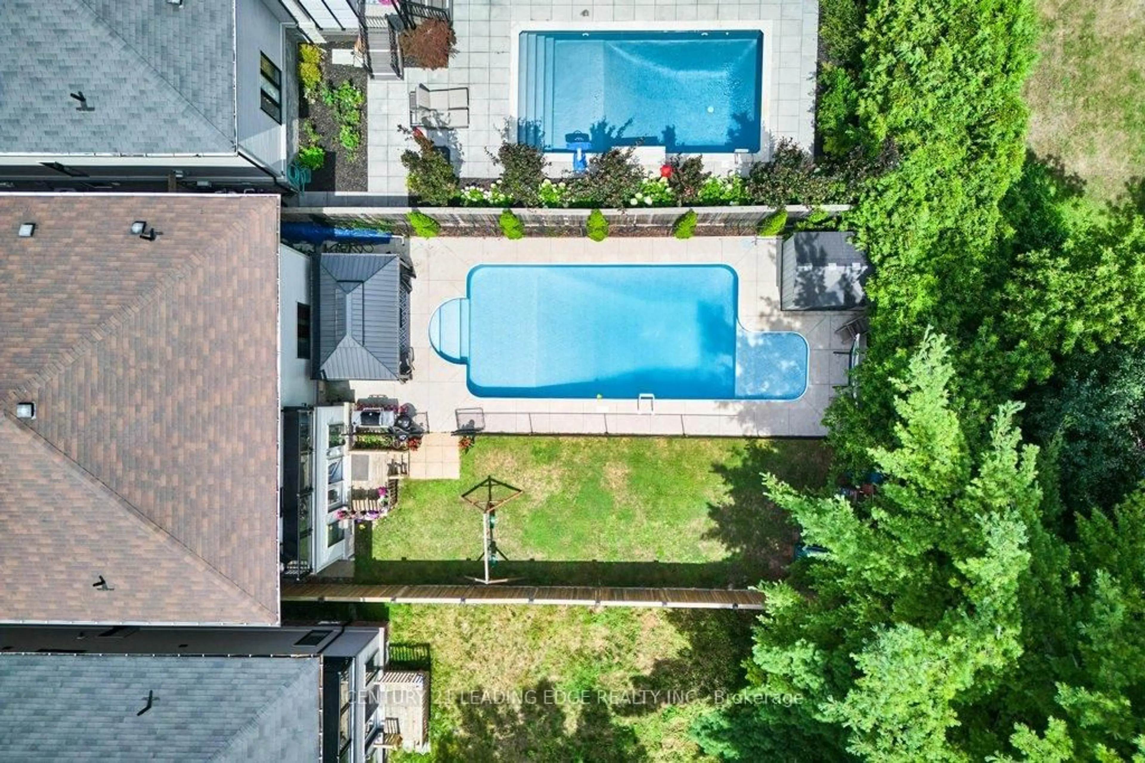 Pool for 4 Mann St, Clarington Ontario L1C 2H5