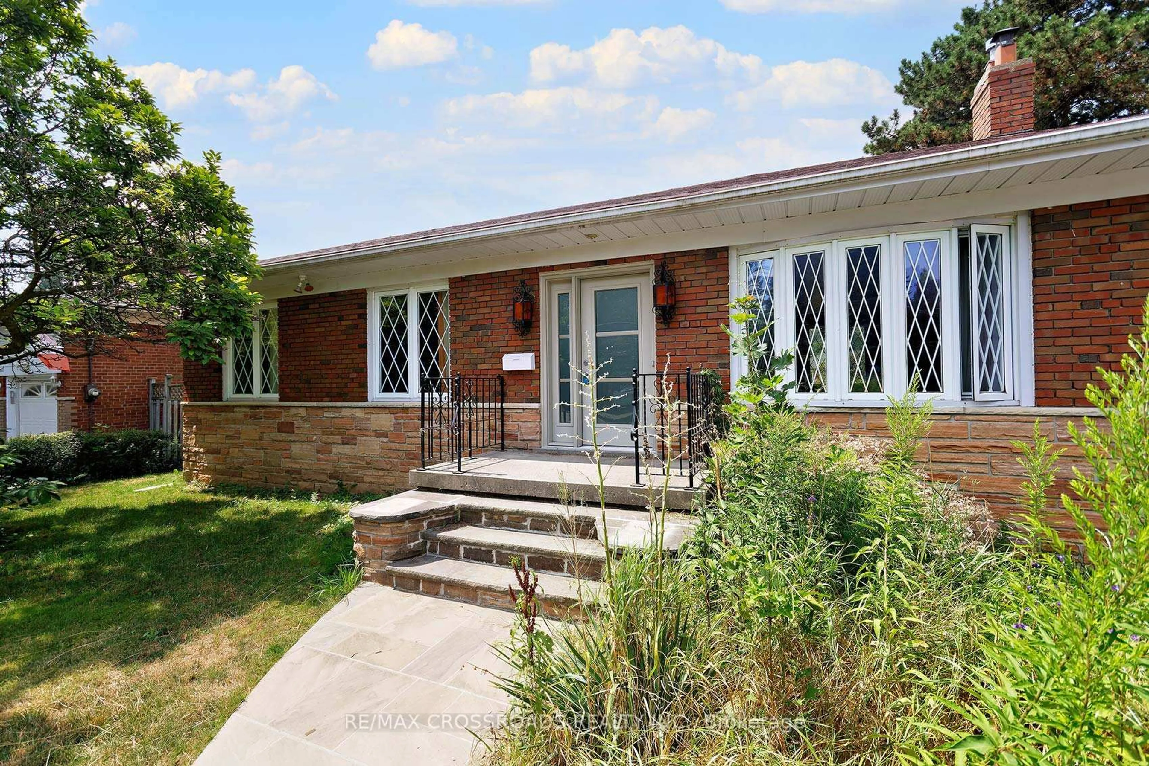 Home with brick exterior material, street for 14 Shirley Cres, Toronto Ontario M1M 1L1