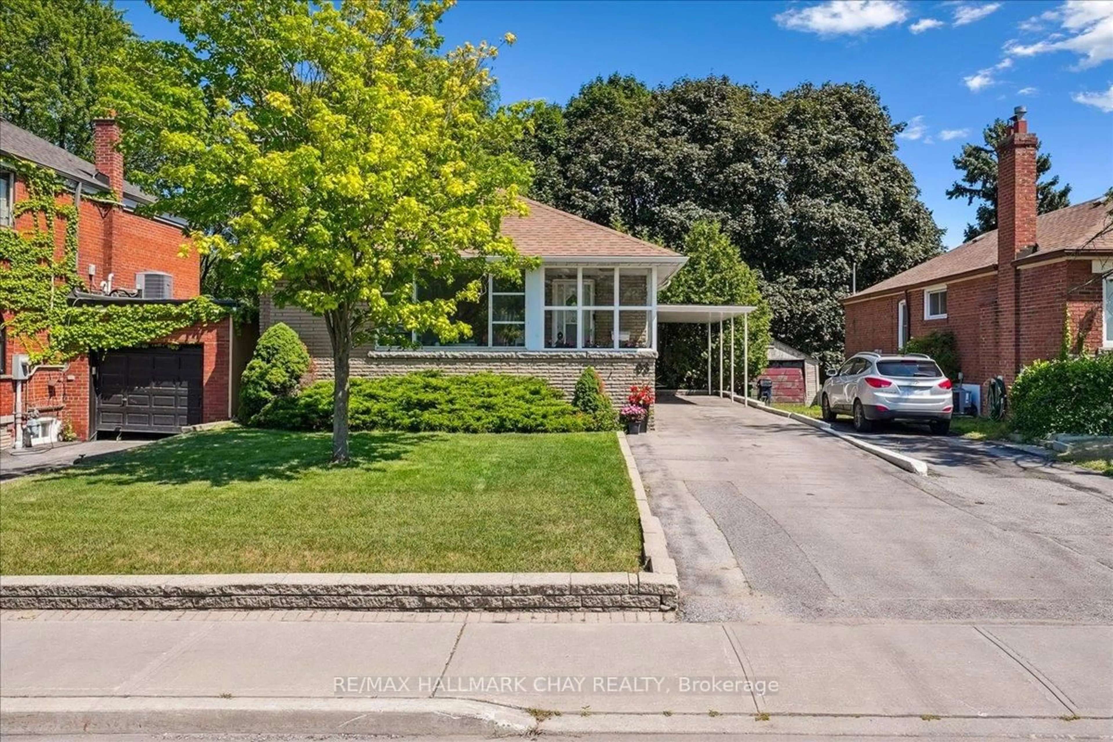 Unknown for 93 Clonmore Dr, Toronto Ontario M1N 1X9