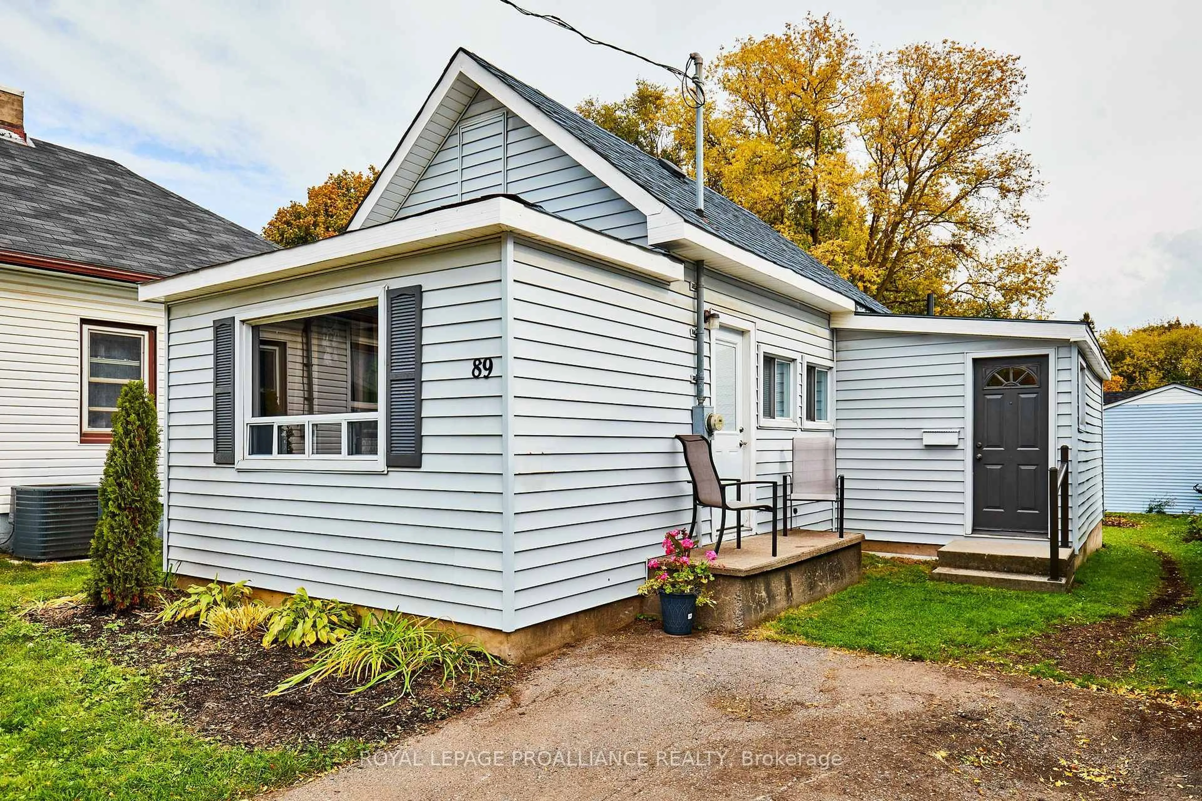 Unknown for 89 Cromwell Ave, Oshawa Ontario L1J 4T5