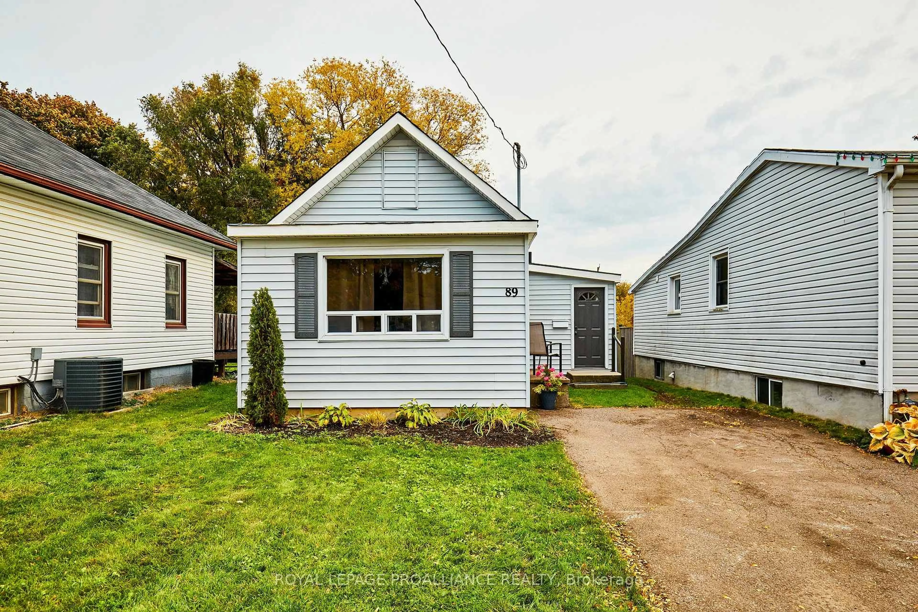 Unknown for 89 Cromwell Ave, Oshawa Ontario L1J 4T5