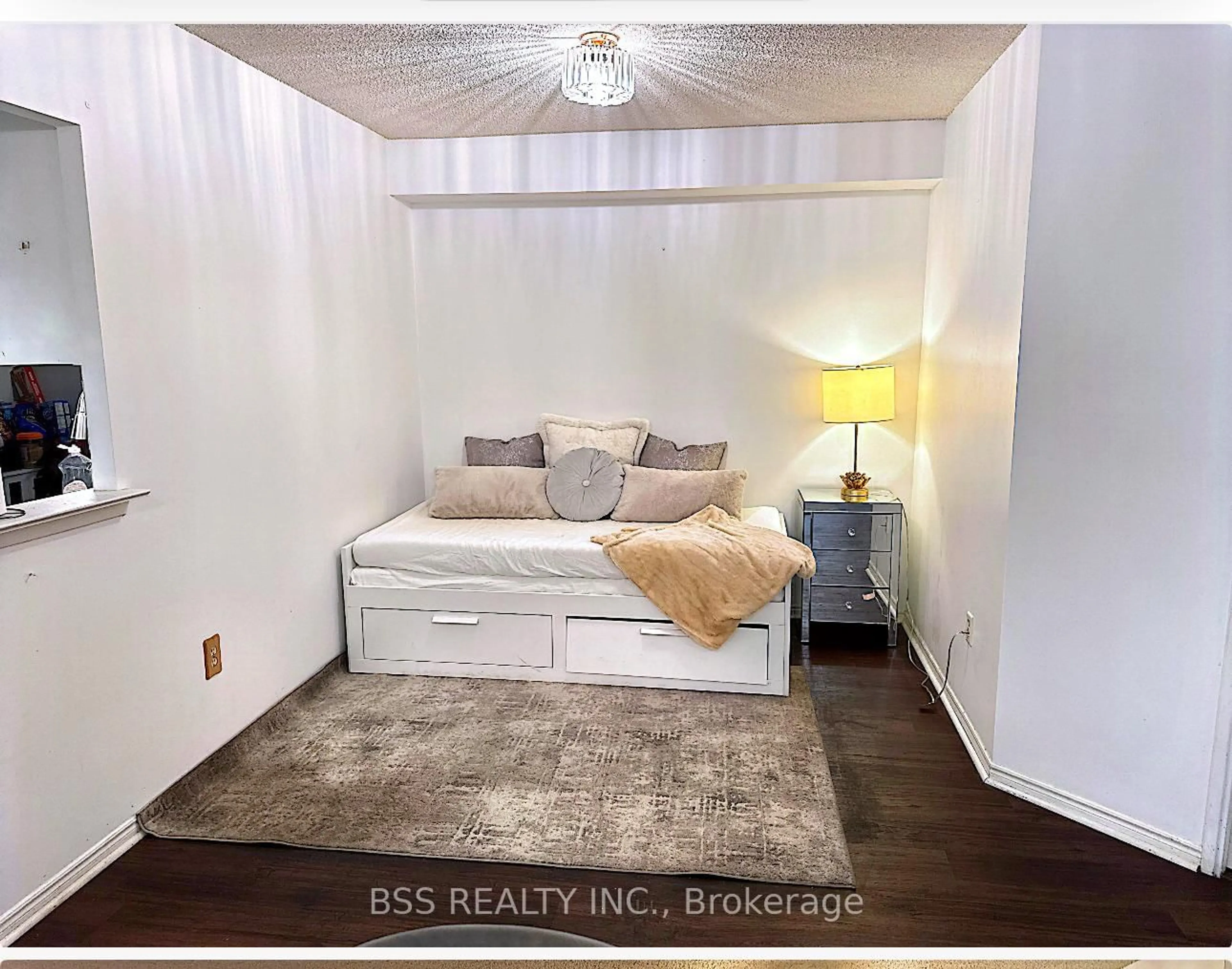 A pic of a room for 5 Greystone Walk Dr #1208, Toronto Ontario M1K 5J5